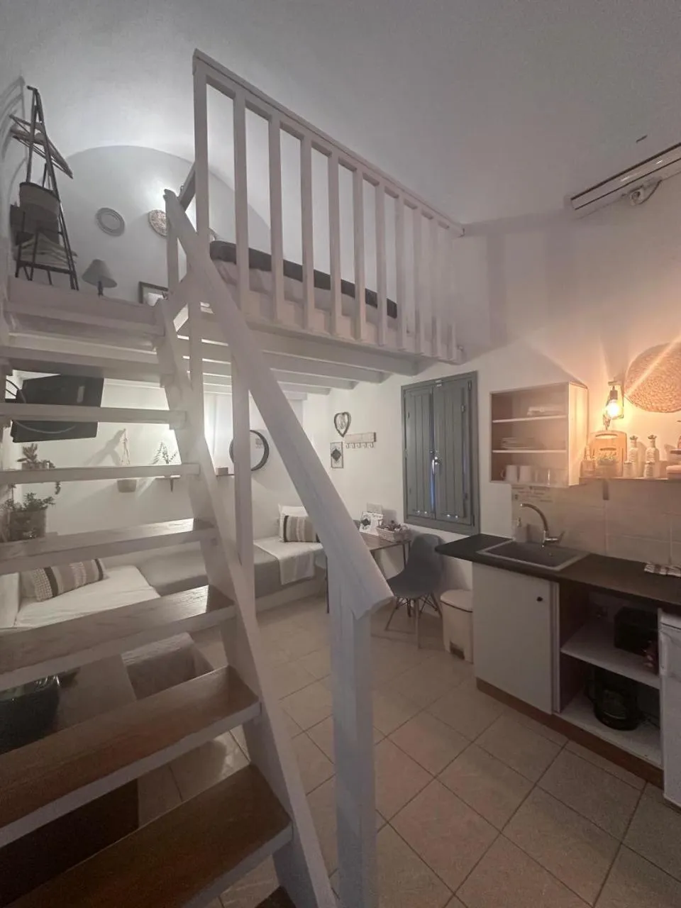 Seating area in Mare Nostrum Santo