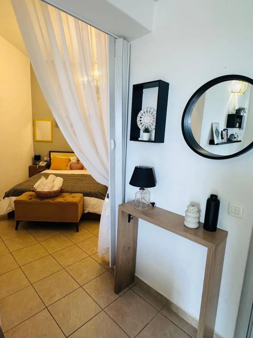 Living room, Bed in Mare Nostrum Santo