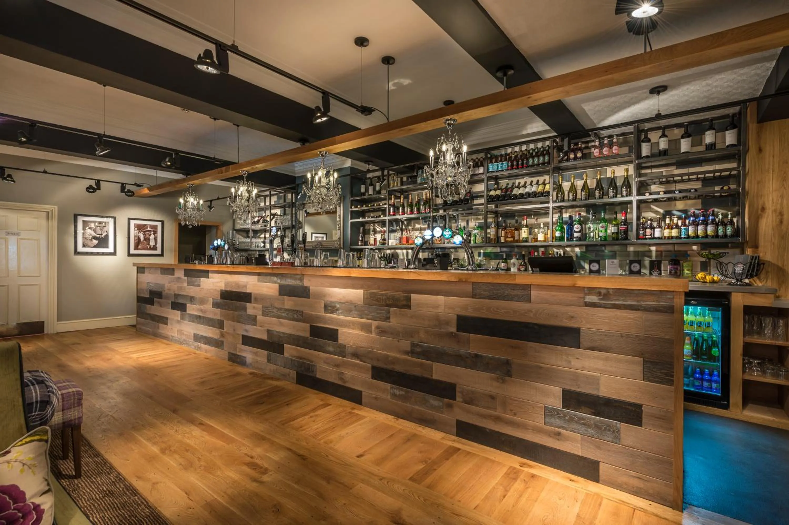 Lounge or bar in The Golden Fleece Hotel, Thirsk, North Yorkshire - The Coaching Inn Group