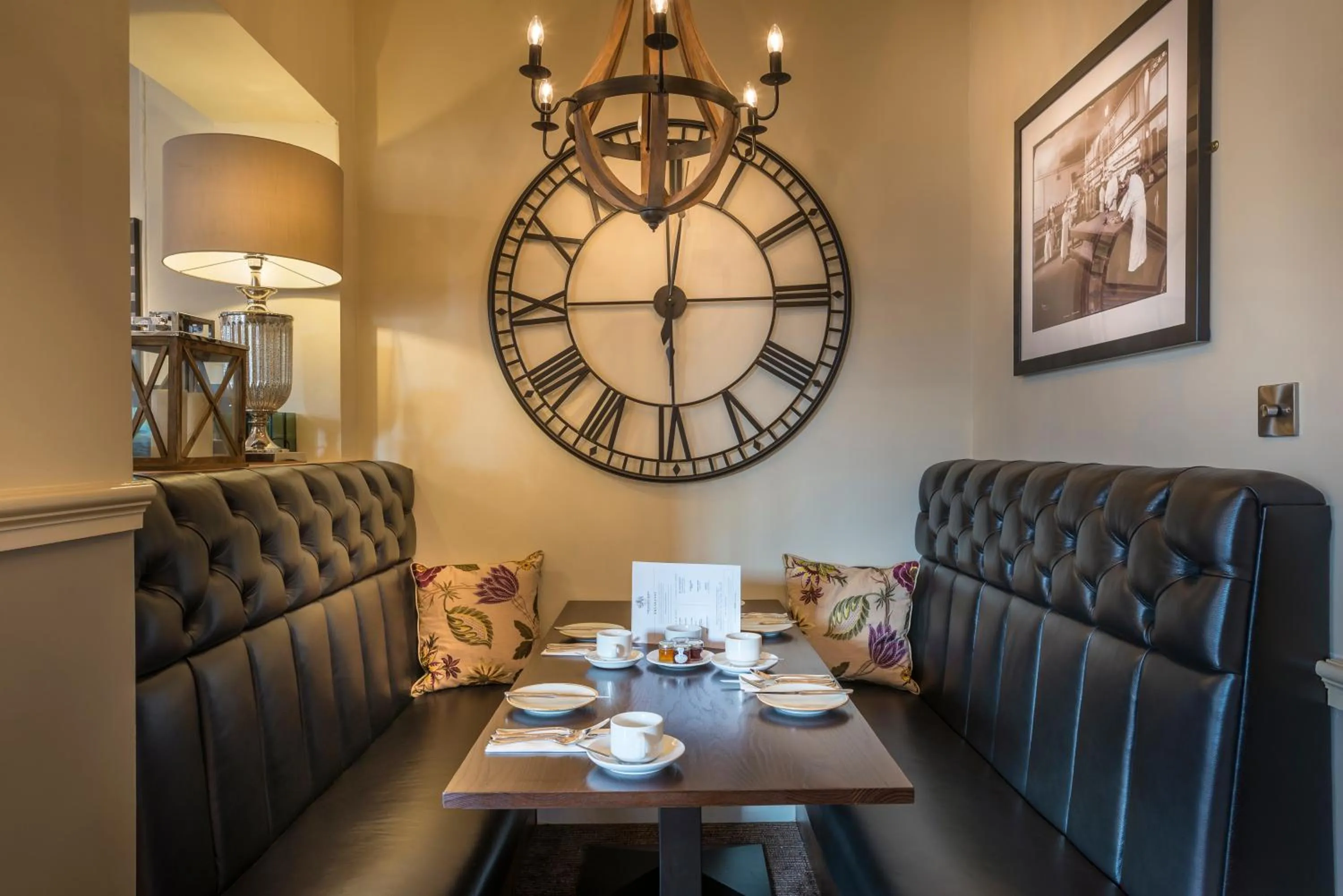 Seating area in The Golden Fleece Hotel, Thirsk, North Yorkshire - The Coaching Inn Group