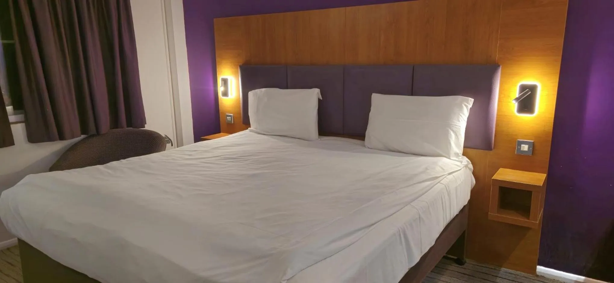 Bed in Tyger Inn Derby