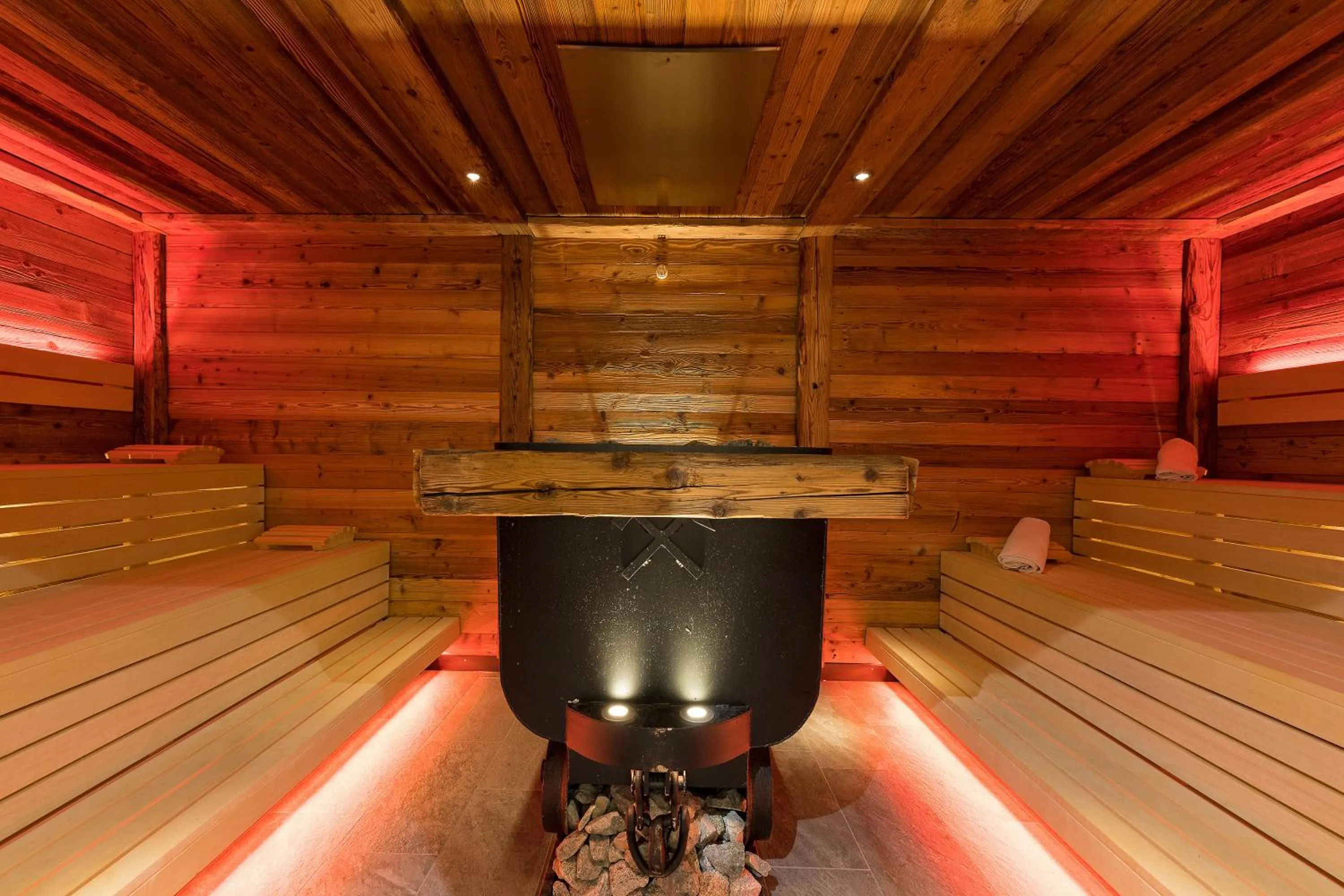 Sauna in Alpin Natur Hotel Brückele