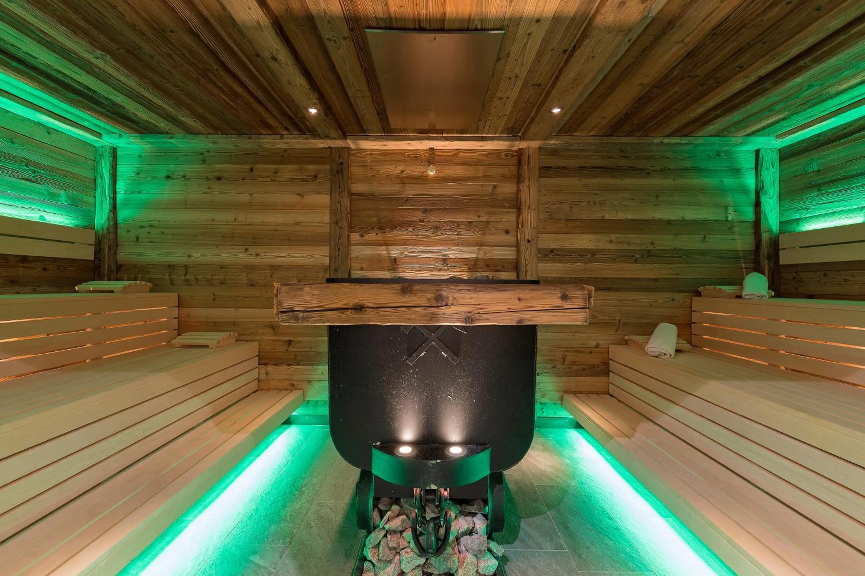 Sauna in Alpin Natur Hotel Brückele