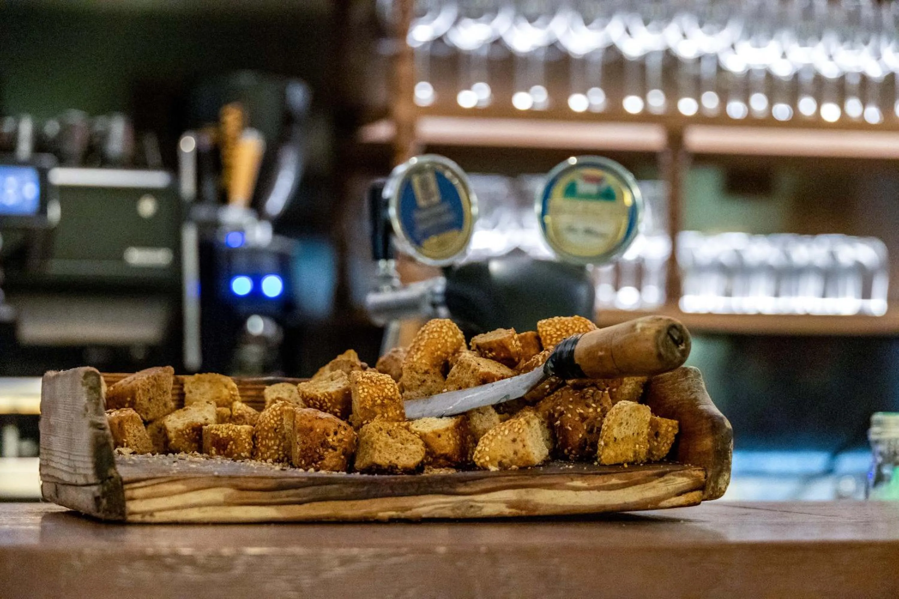 Lounge or bar in Alpin Natur Hotel Brückele