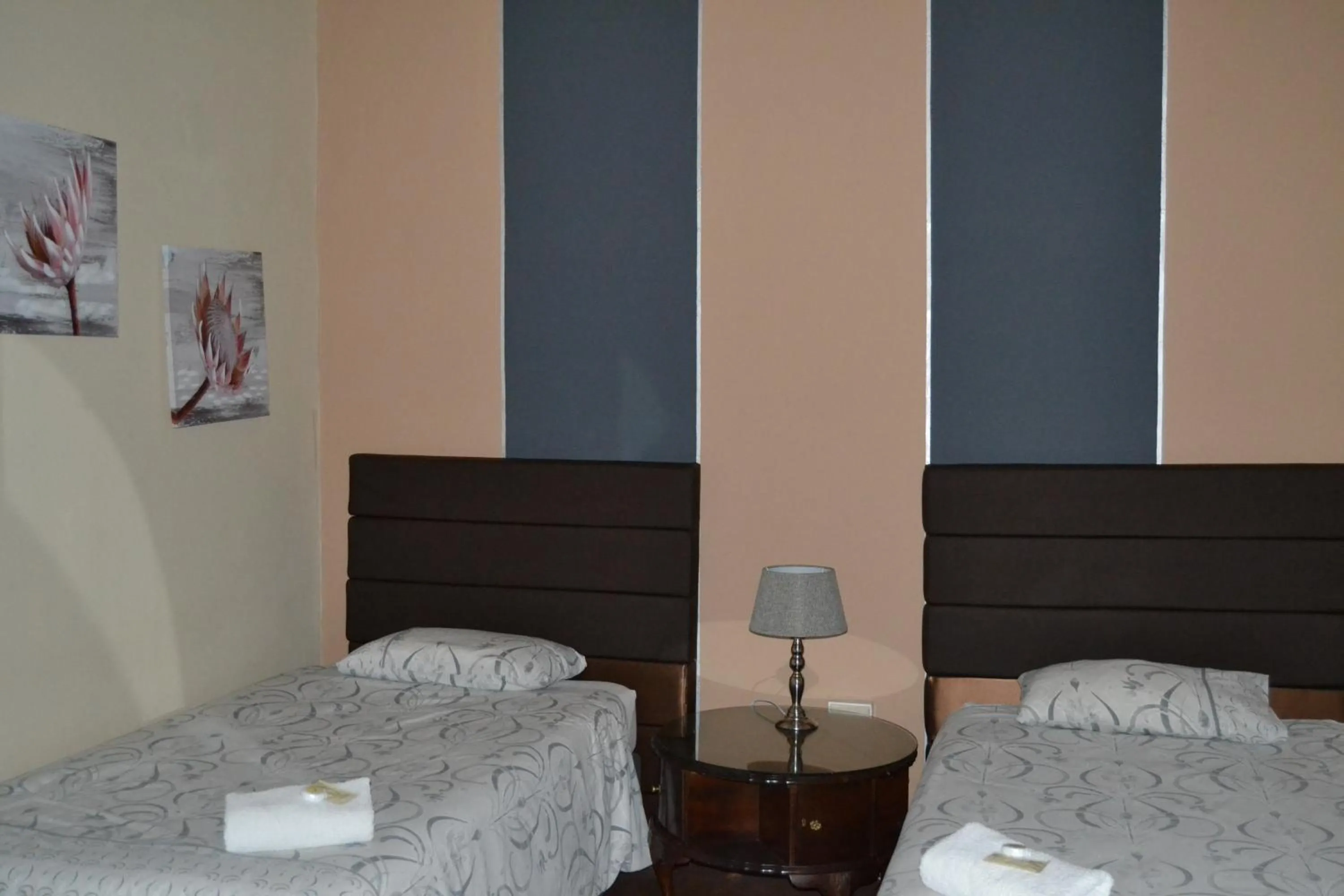 Bed in Kenhardt Hotel