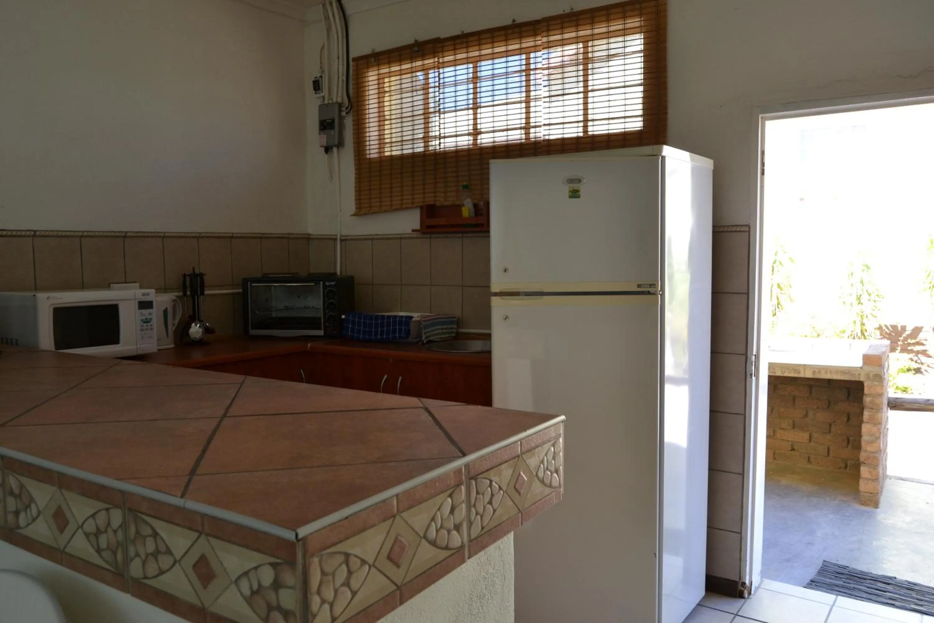 Kitchen or kitchenette in Kenhardt Hotel