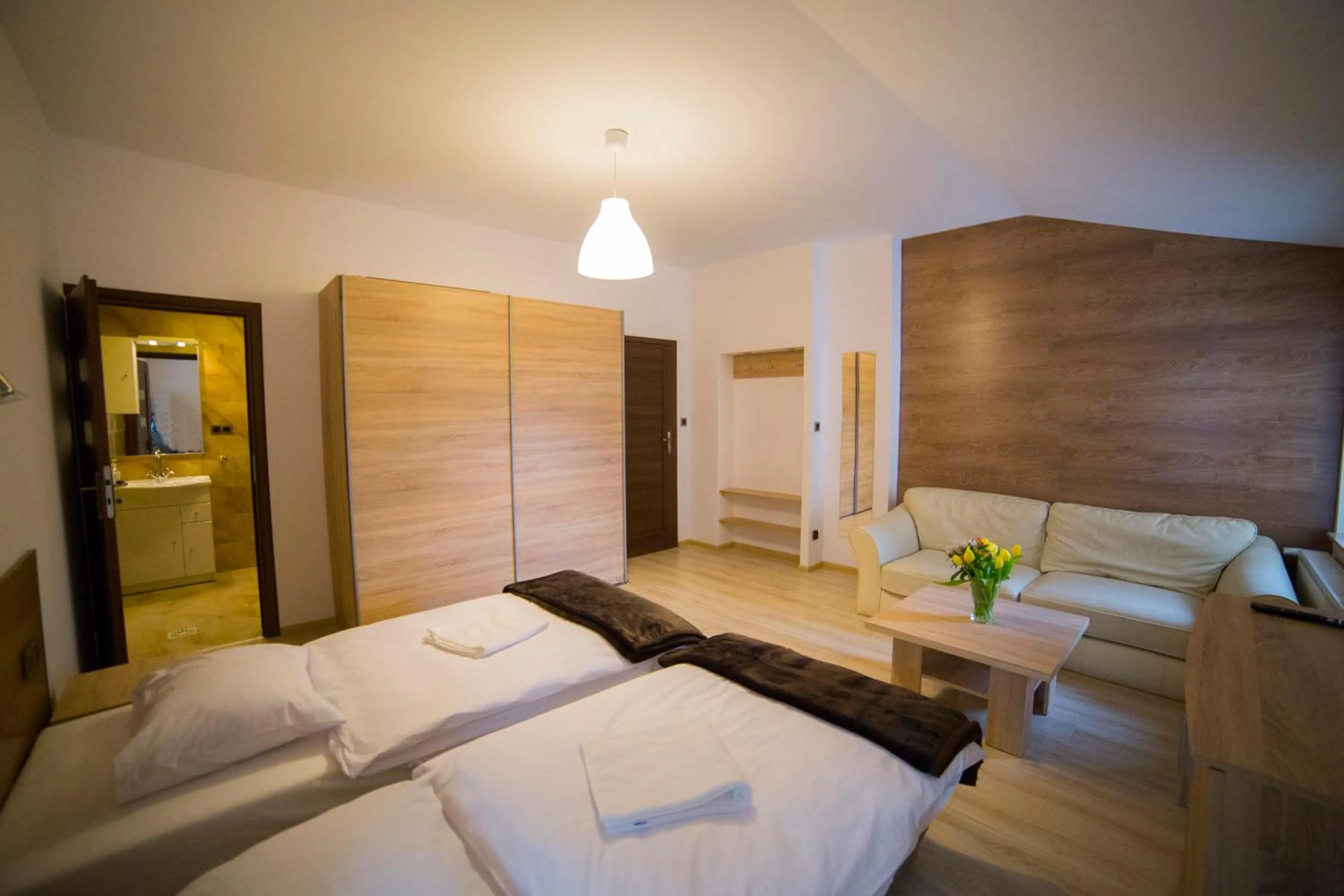 Photo of the whole room, Bed in OperaHostel