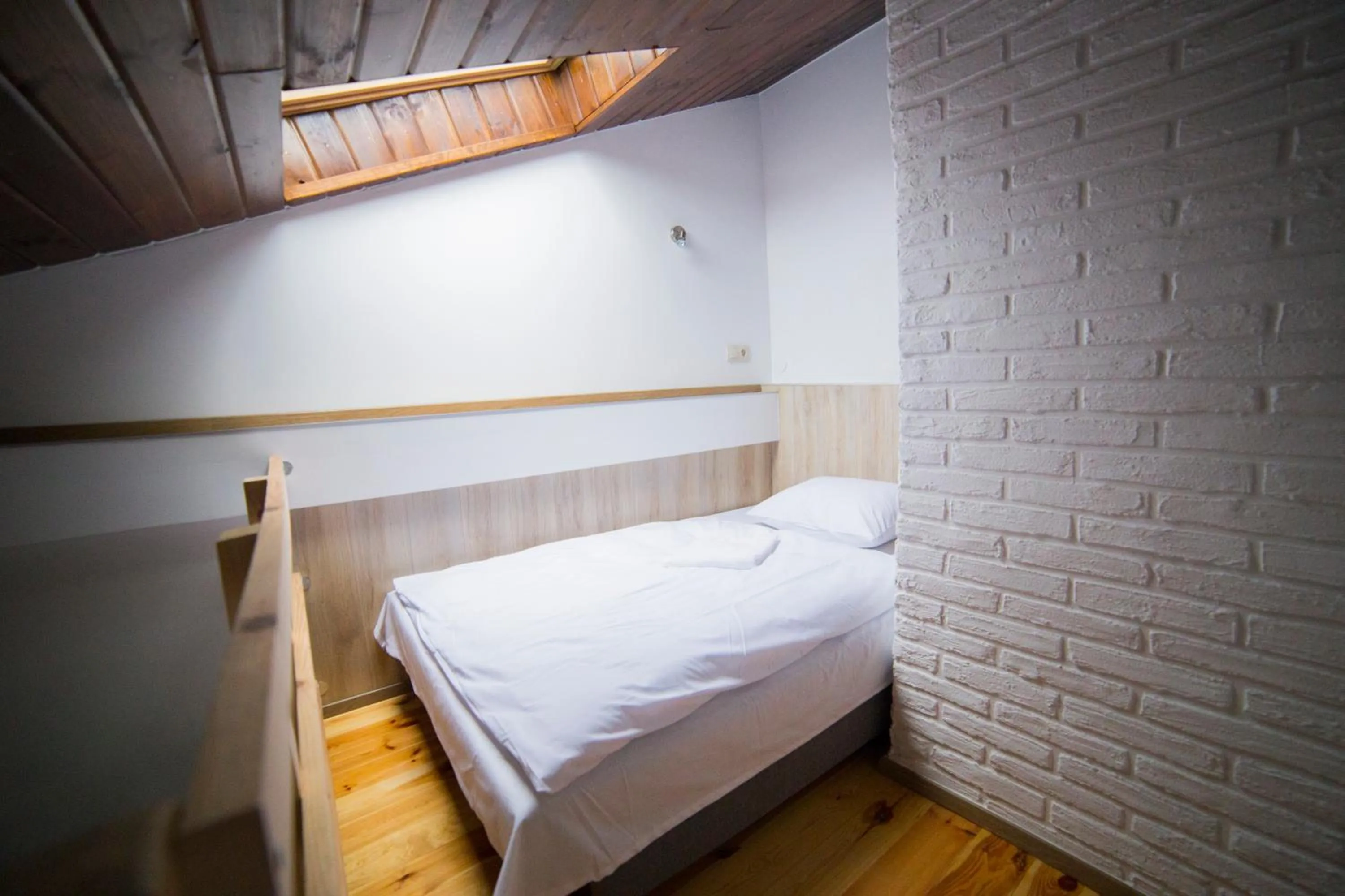 Photo of the whole room, Bed in OperaHostel