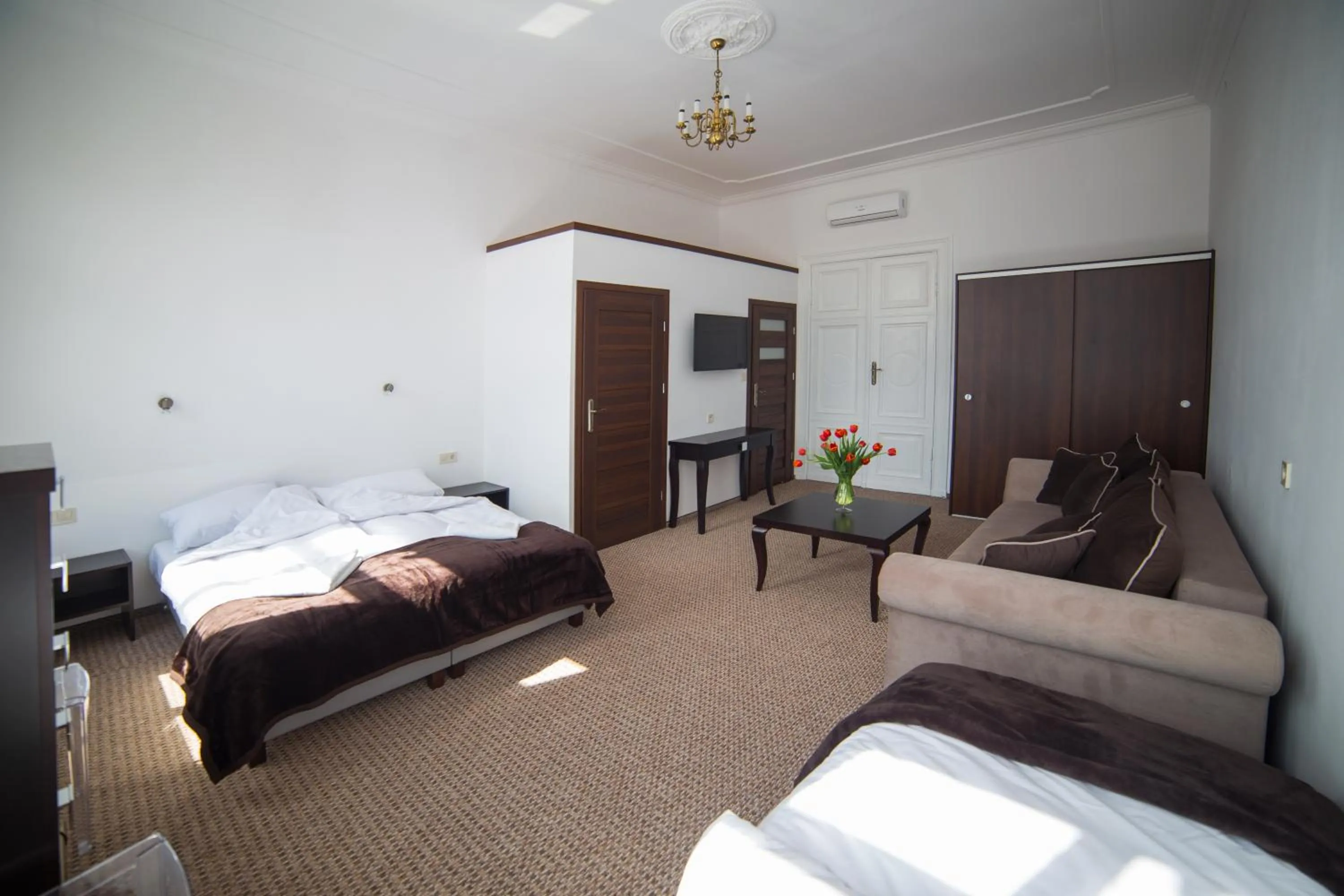 Photo of the whole room, Bed in OperaHostel