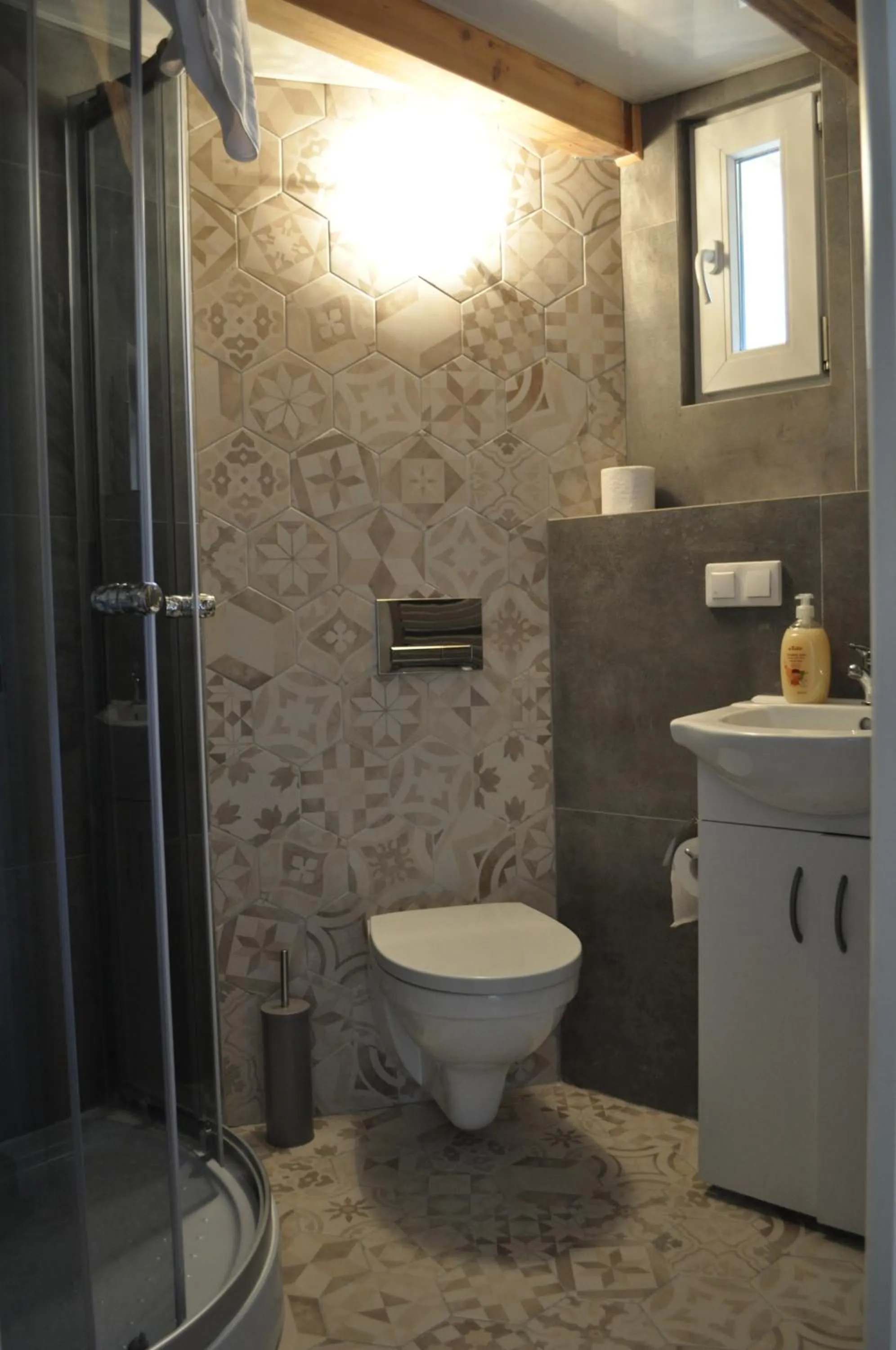 Bathroom in OperaHostel