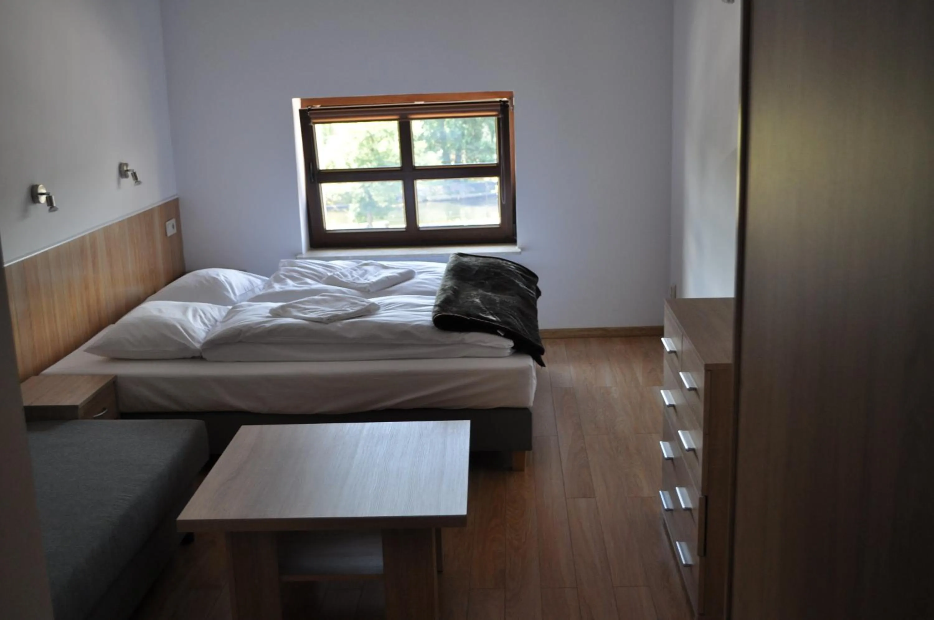Photo of the whole room, Bed in OperaHostel