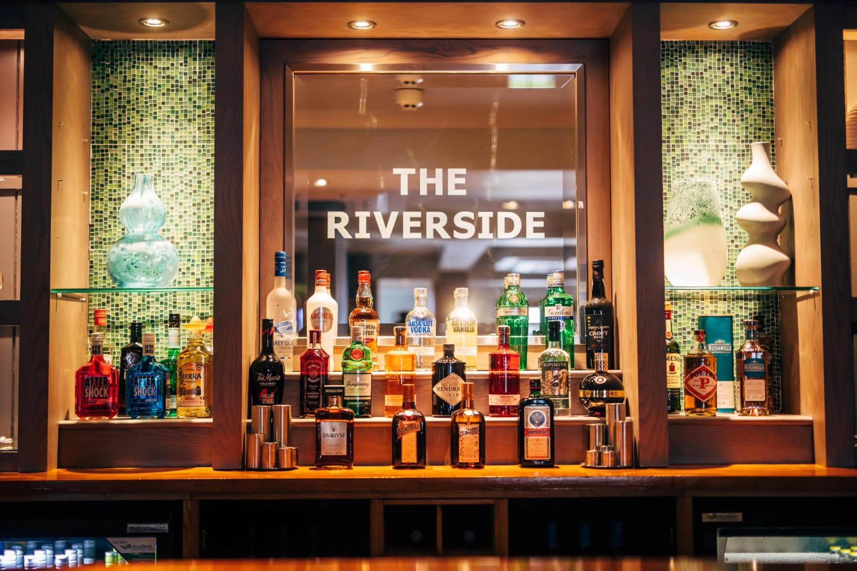 Lounge or bar in ibis Coleraine Riverside