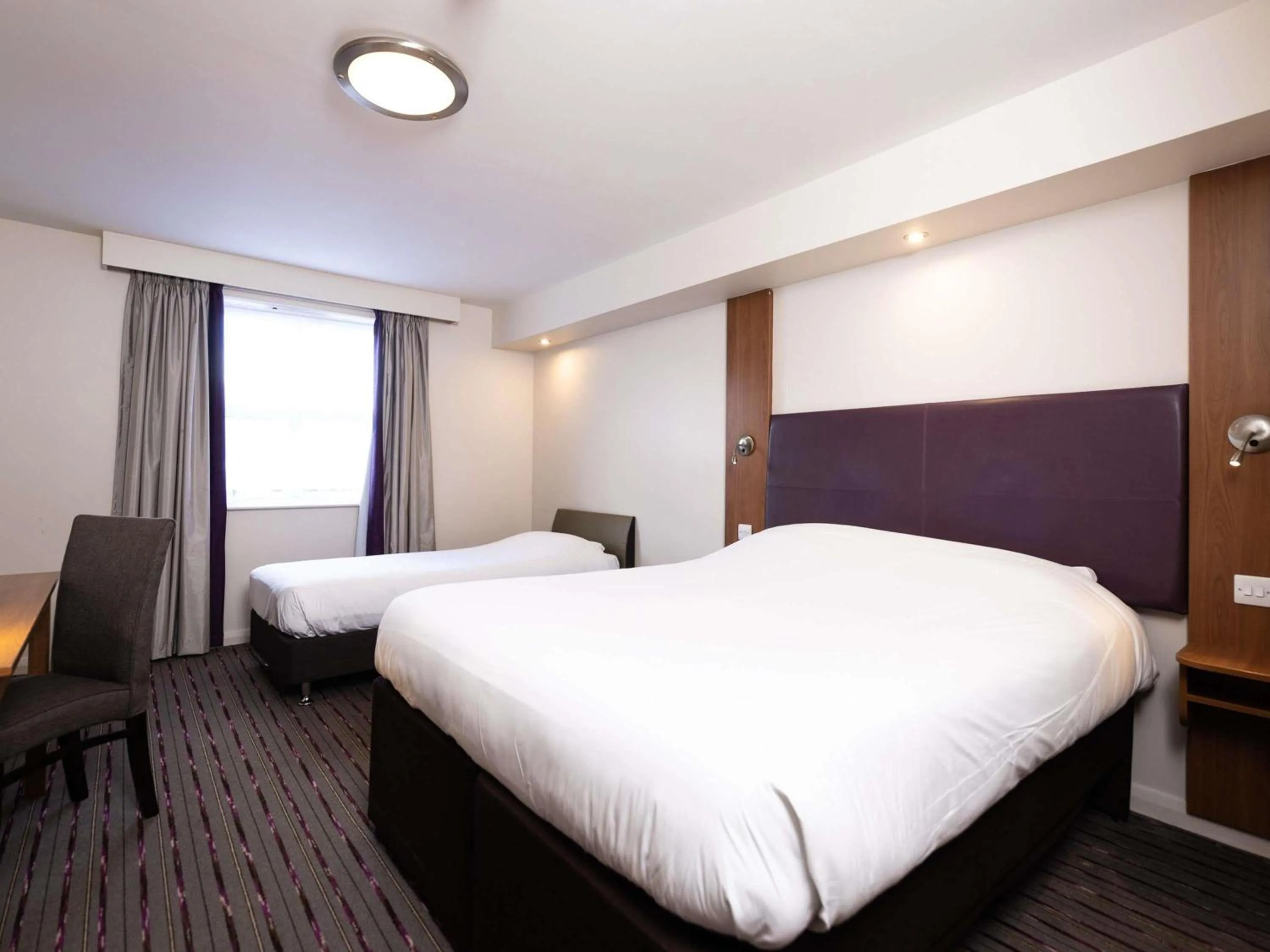 Bedroom, Bed in ibis Coleraine Riverside