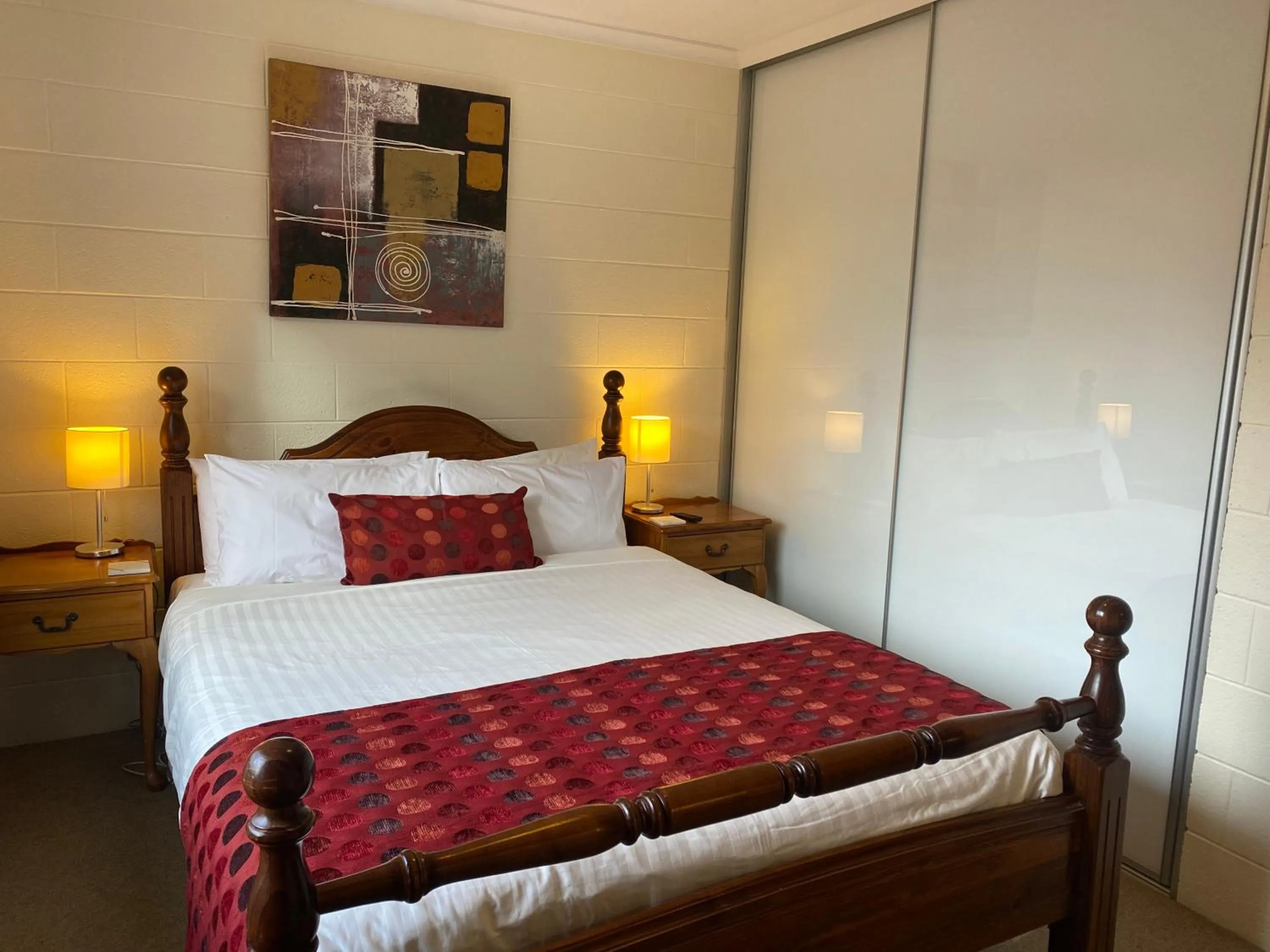 Bed in Grosvenor Court Apartments