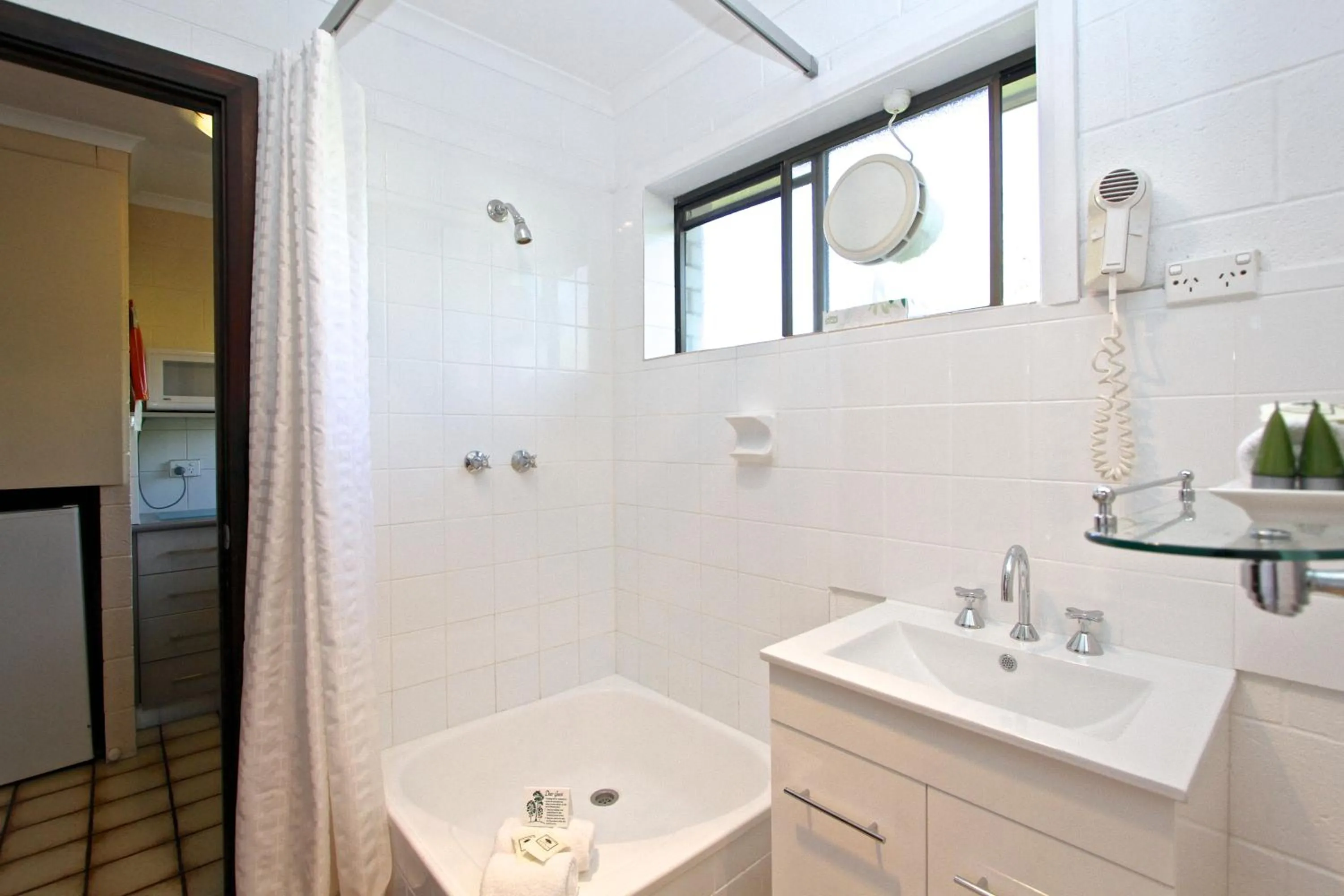 Bathroom in Grosvenor Court Apartments