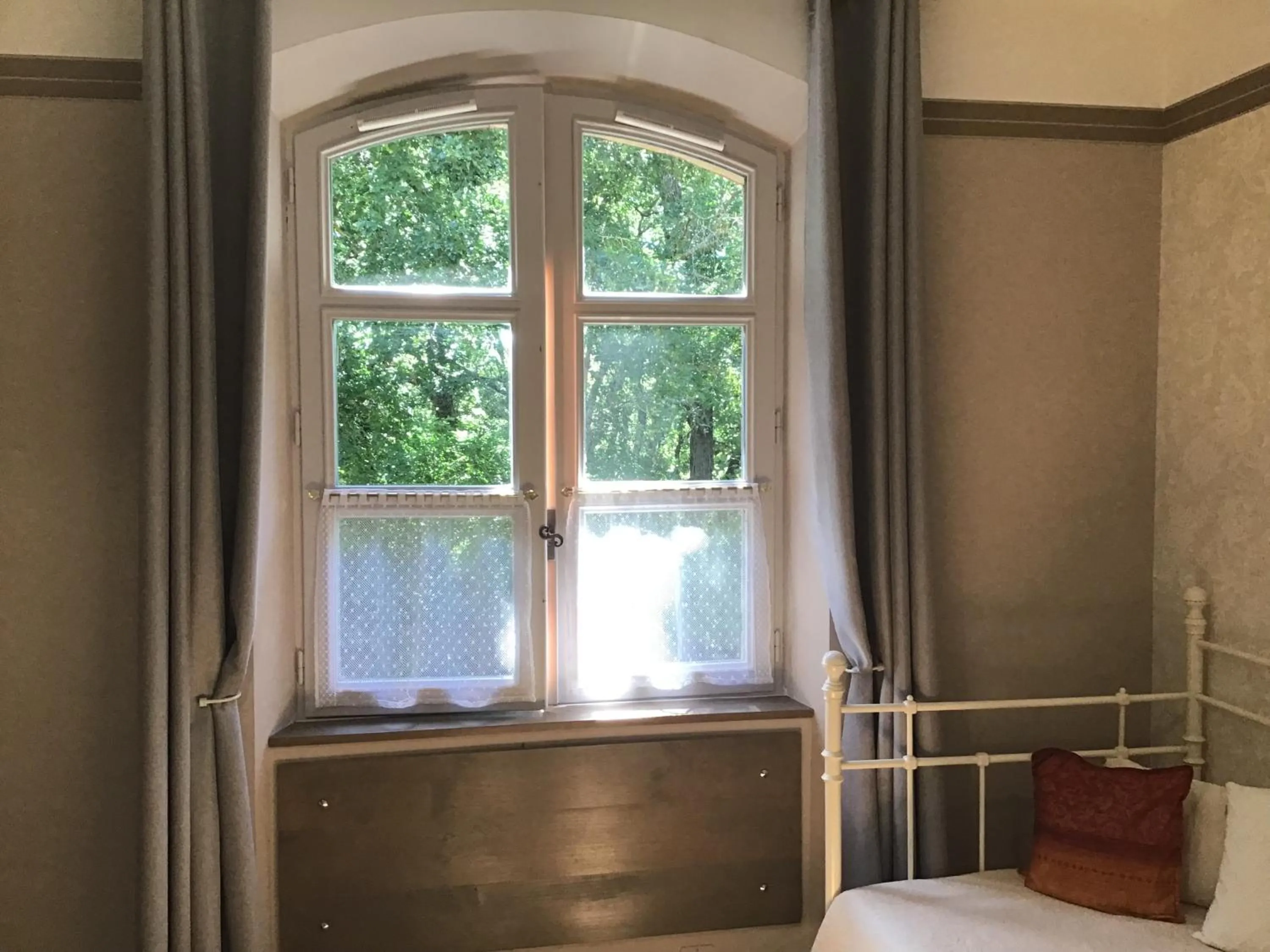 Bedroom, Bed in Le Verger