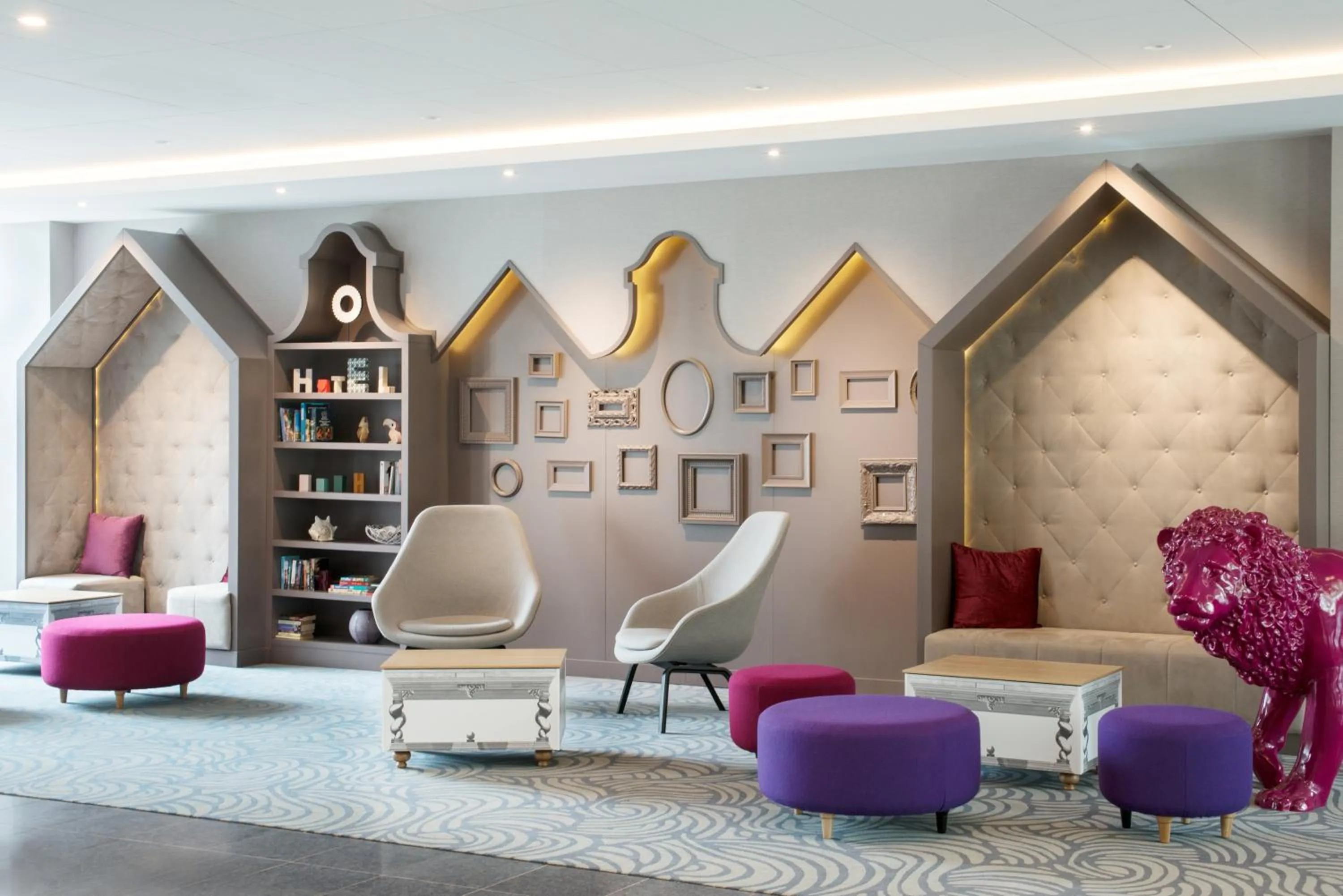 Lobby or reception in Mercure Gdańsk Posejdon