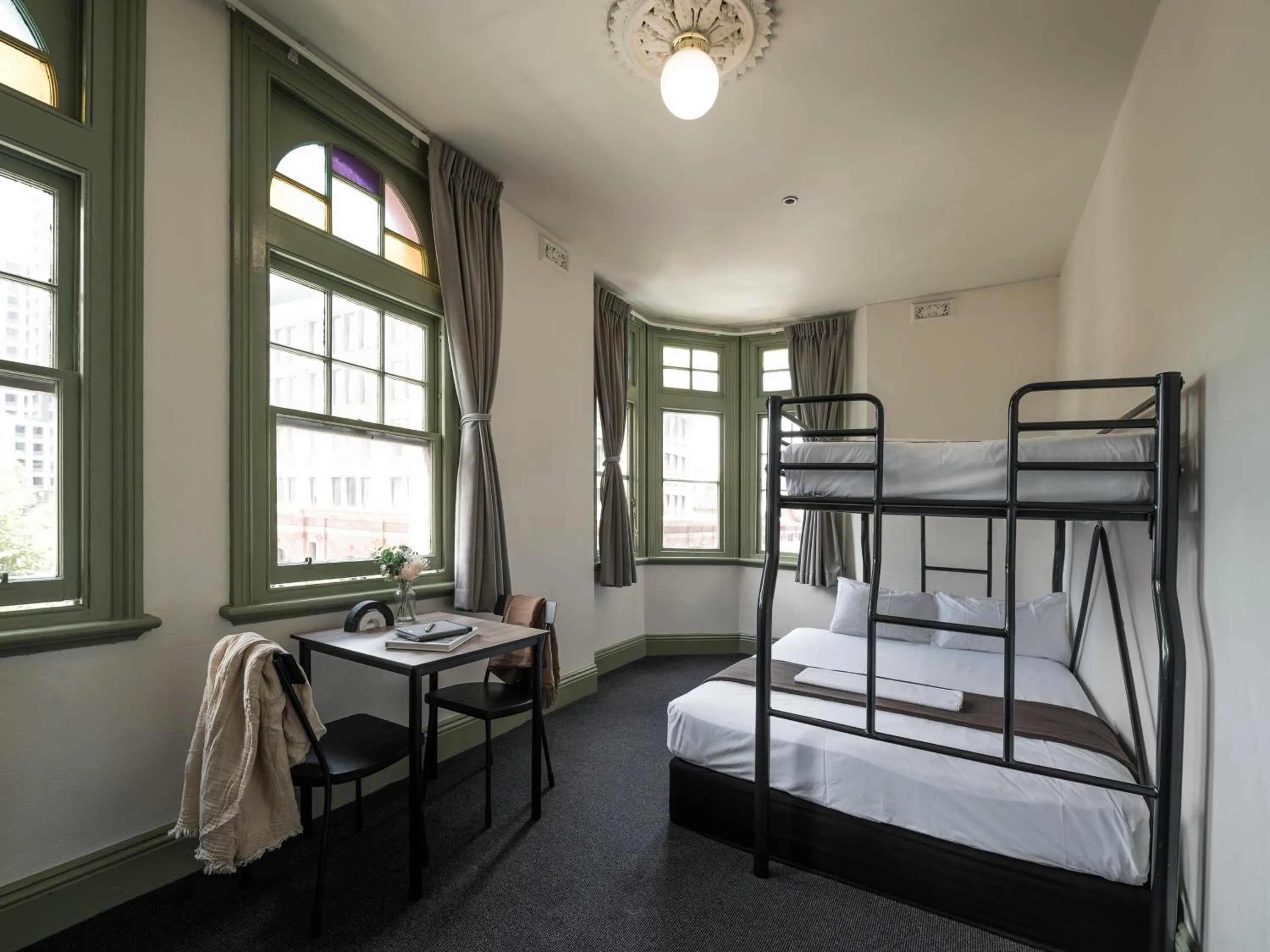 Bed in Sydney Central Inn