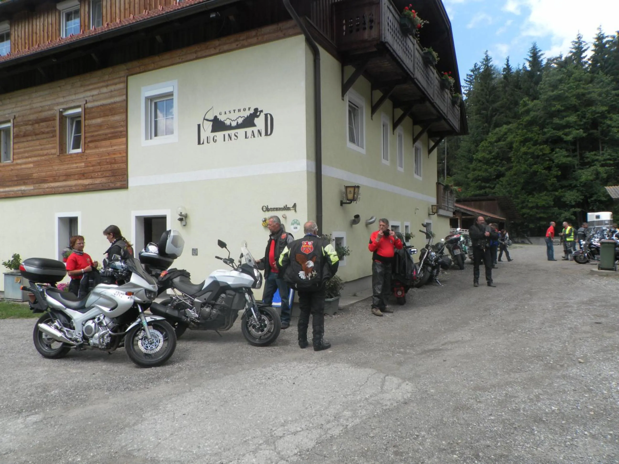 Facade/entrance in Lug ins Land