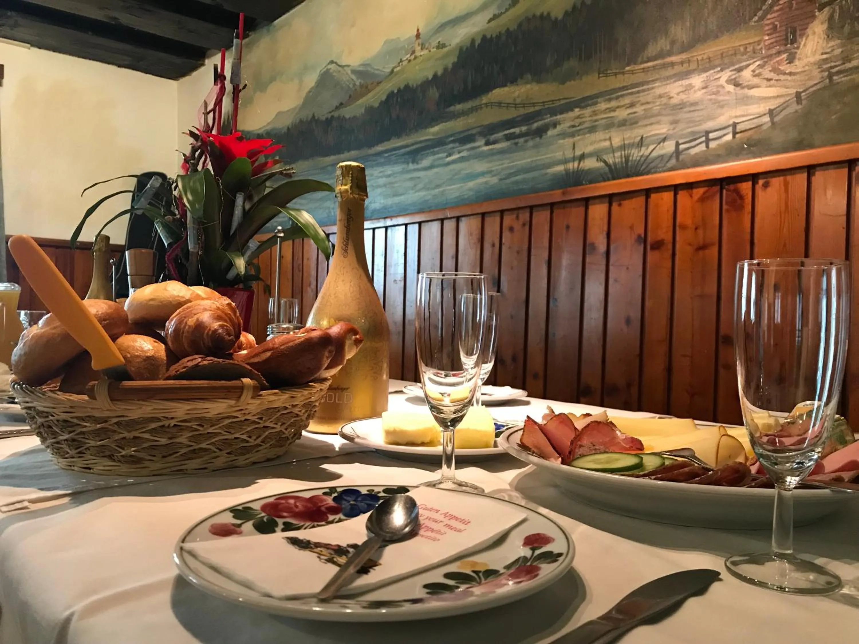 Breakfast in Lug ins Land