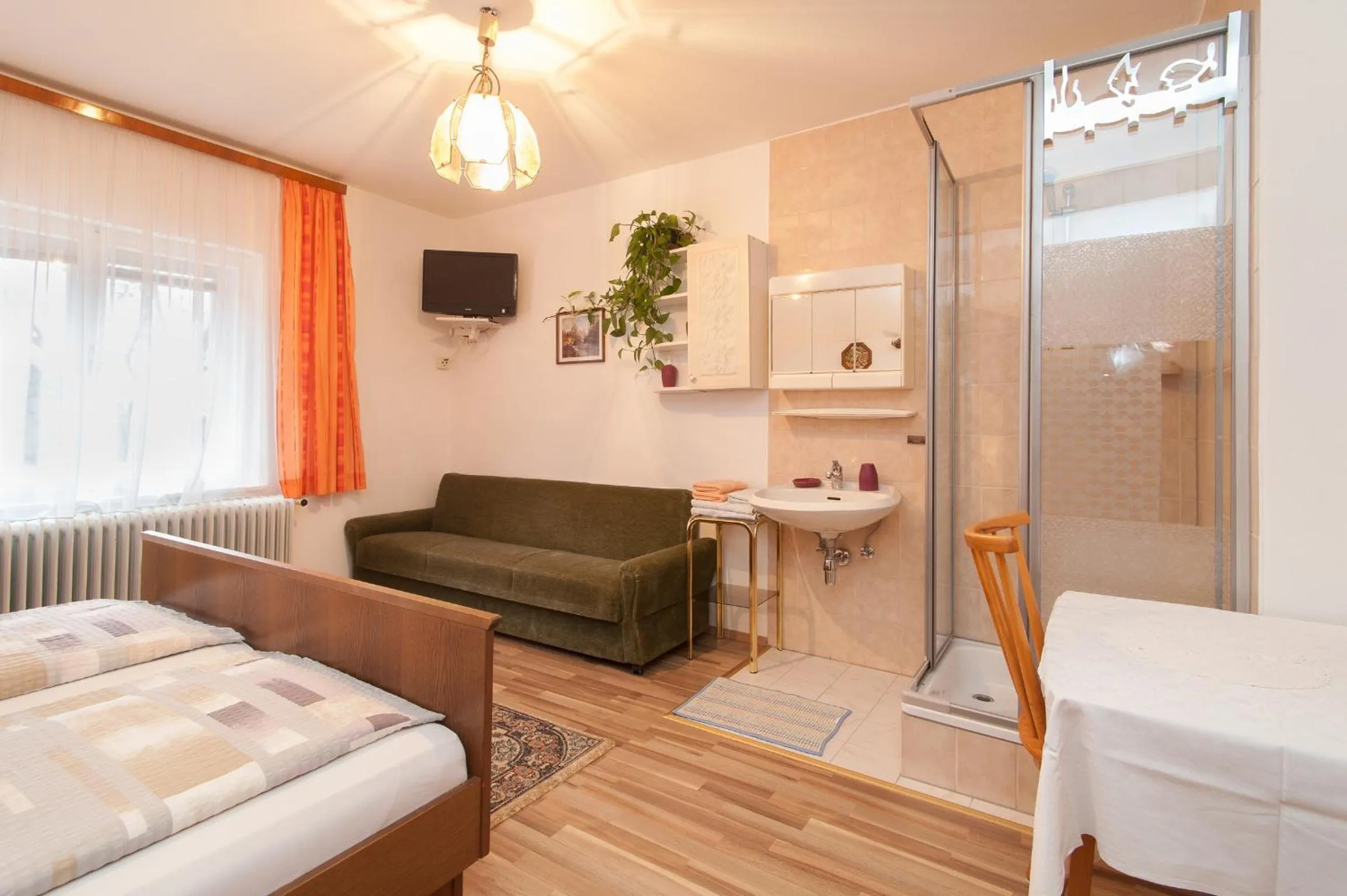 Bedroom in Lug ins Land