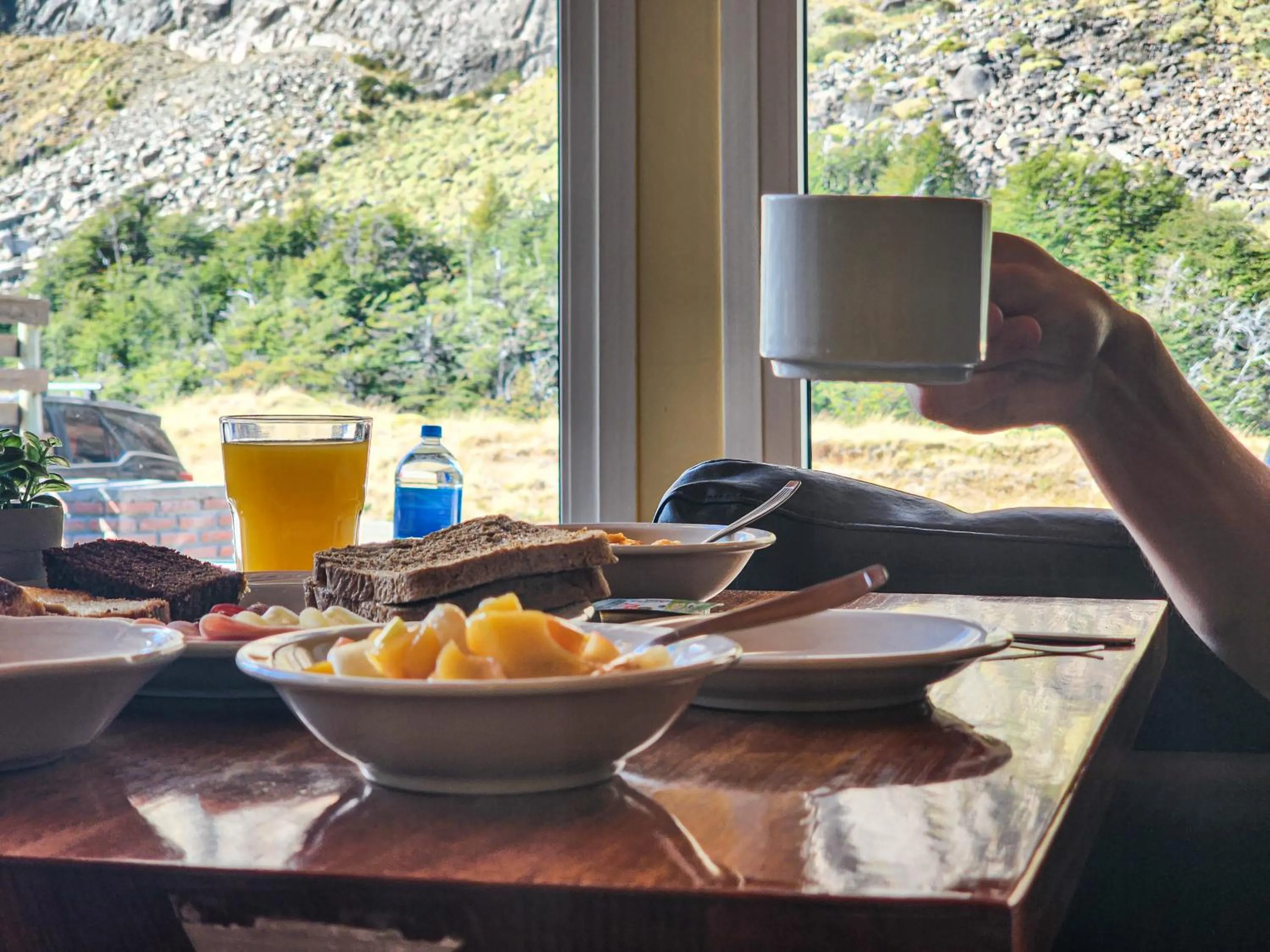 Breakfast in Hostería Vertical Lodge