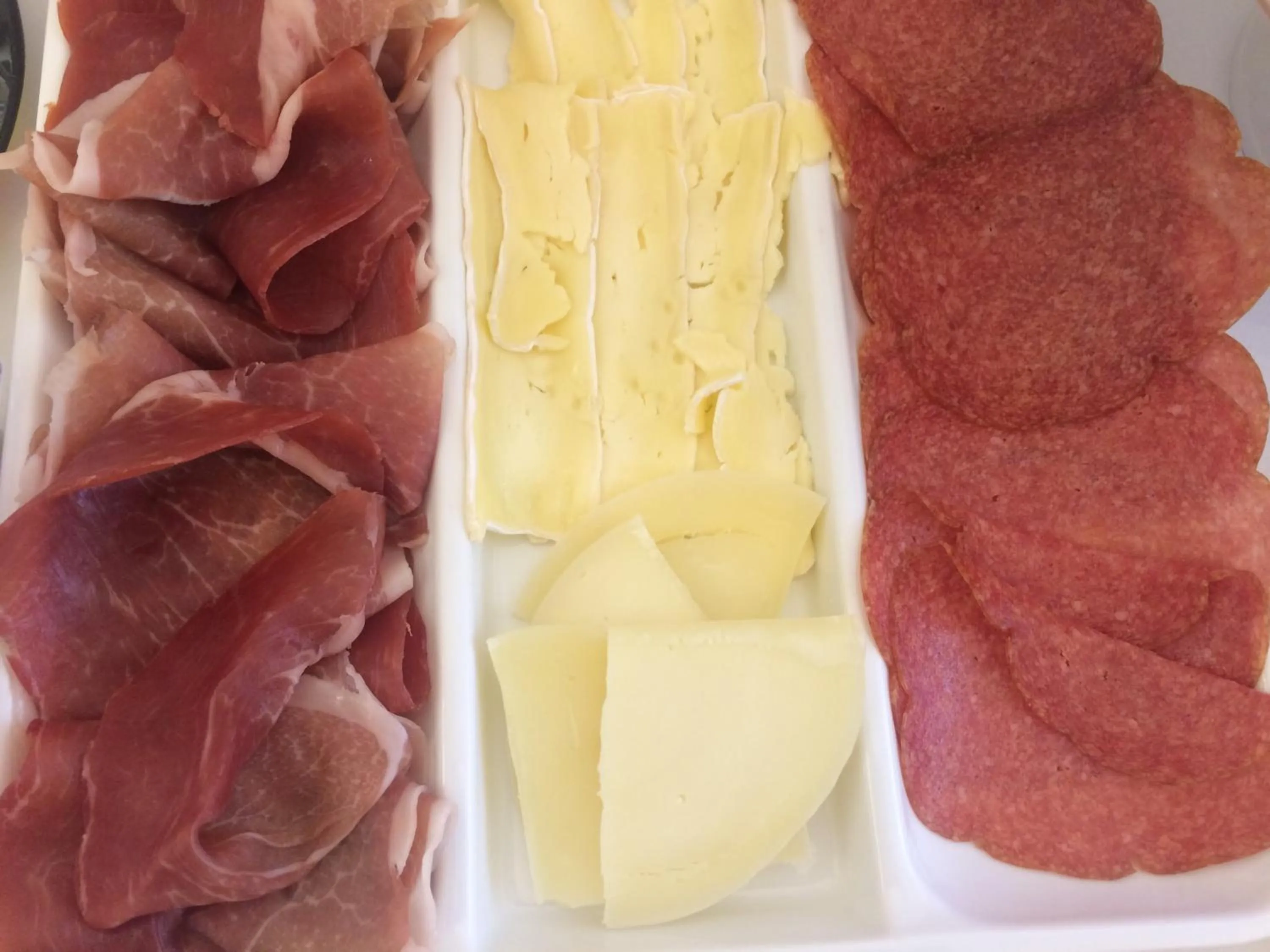 Continental breakfast in B&B VIA ROMA 25