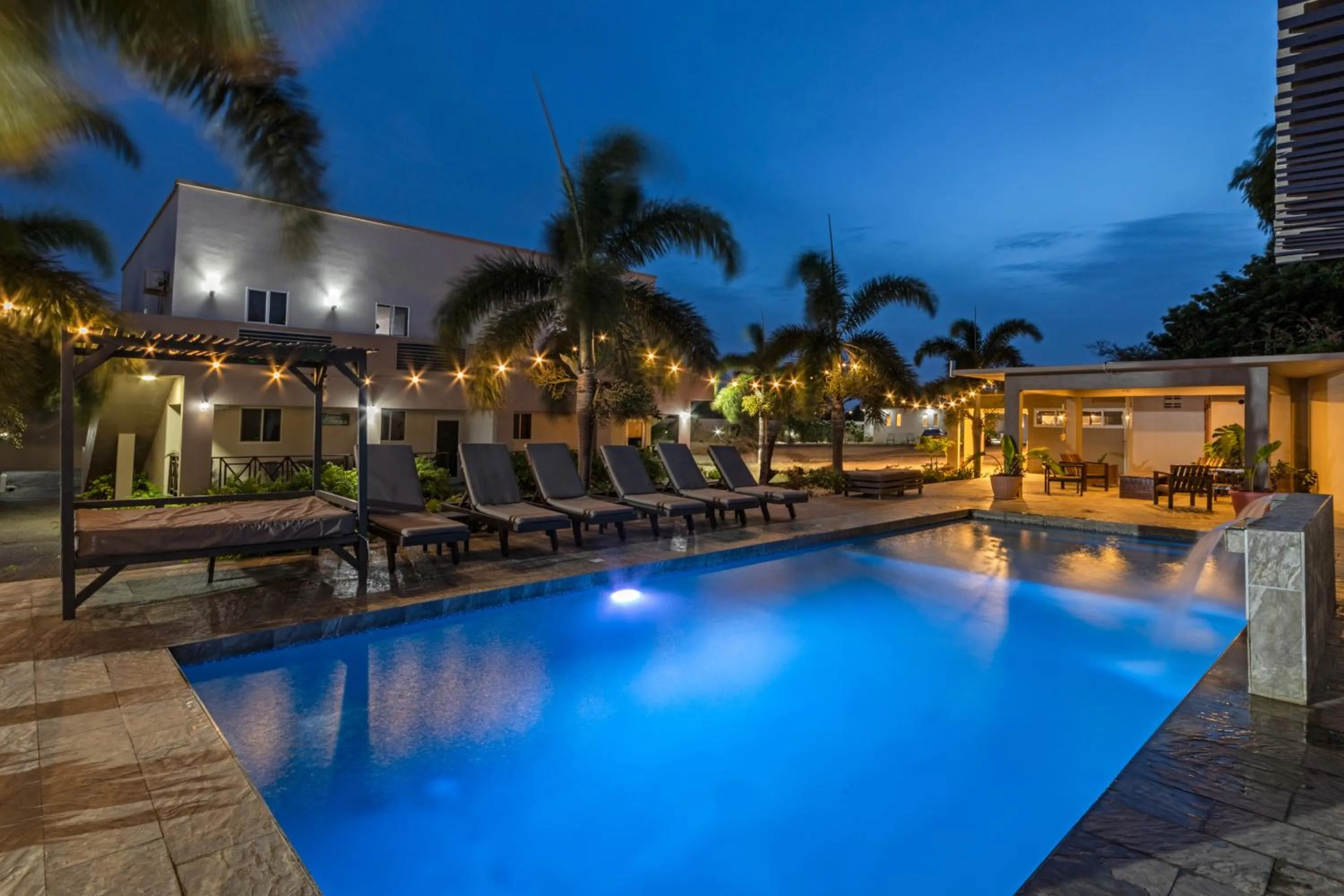 Property building in Curadise Living