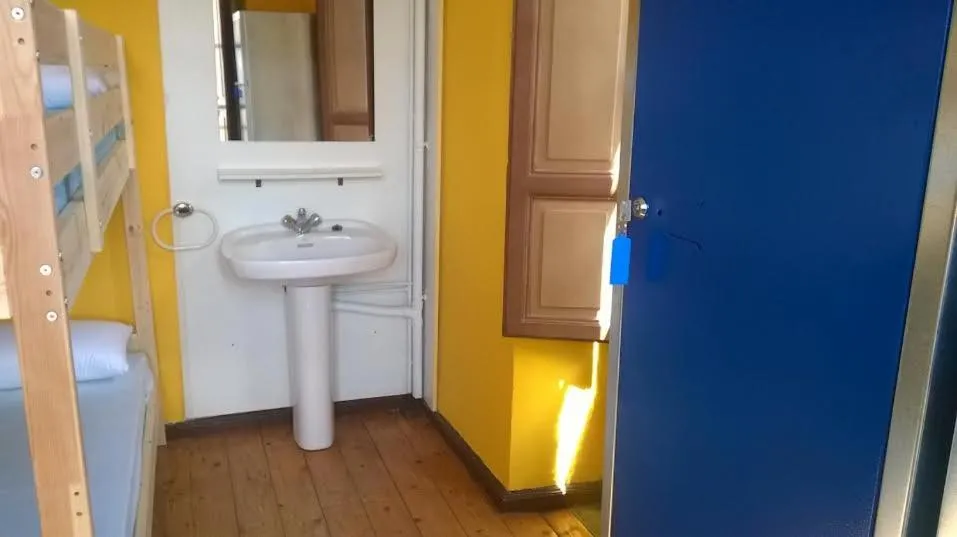 bunk bed in Albergue La Casona Del Peregrino