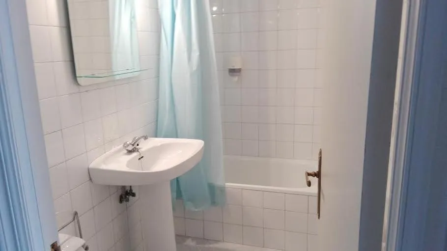 Bathroom in Albergue La Casona Del Peregrino