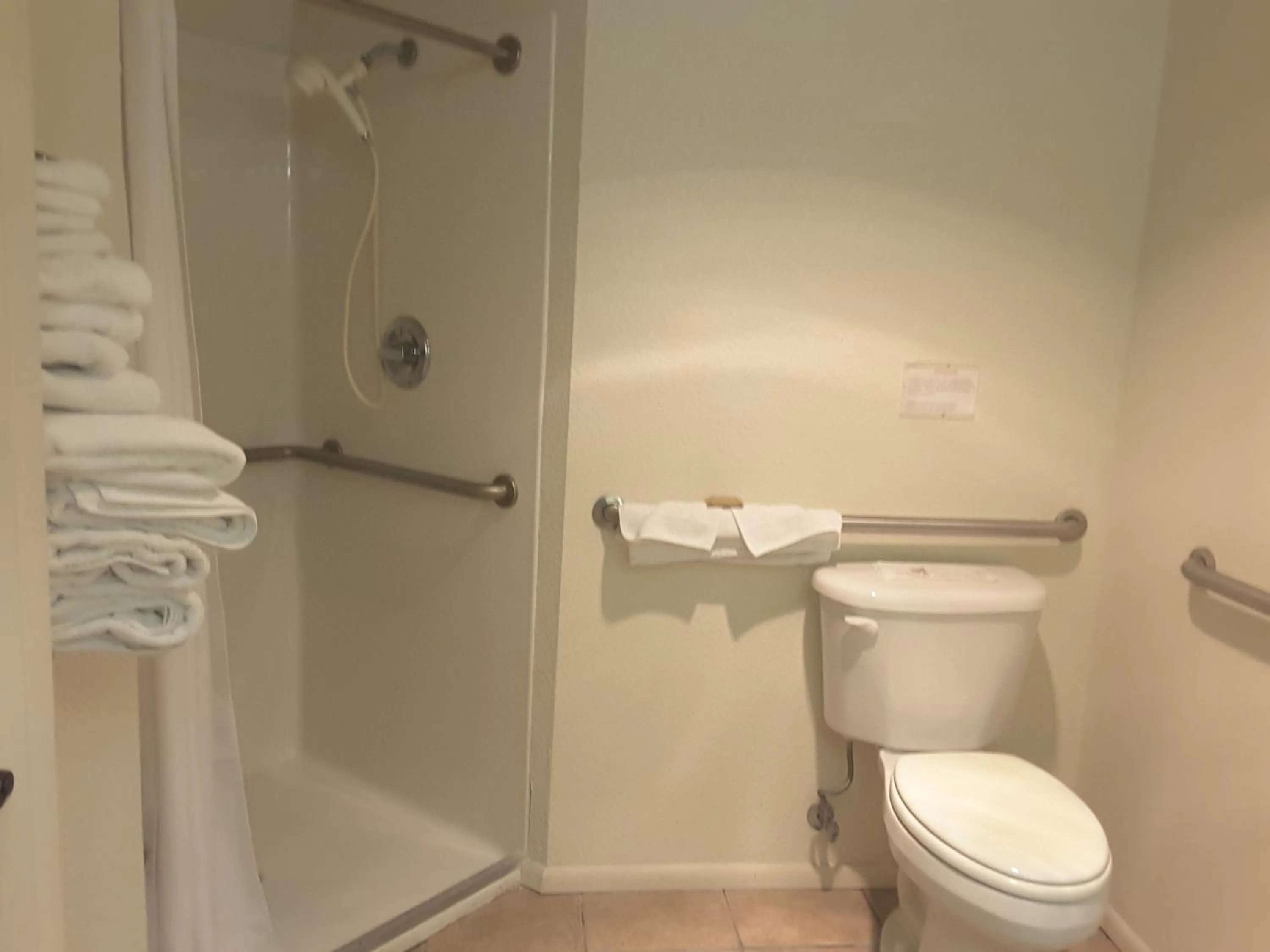 Shower in Beaver Creek Inn