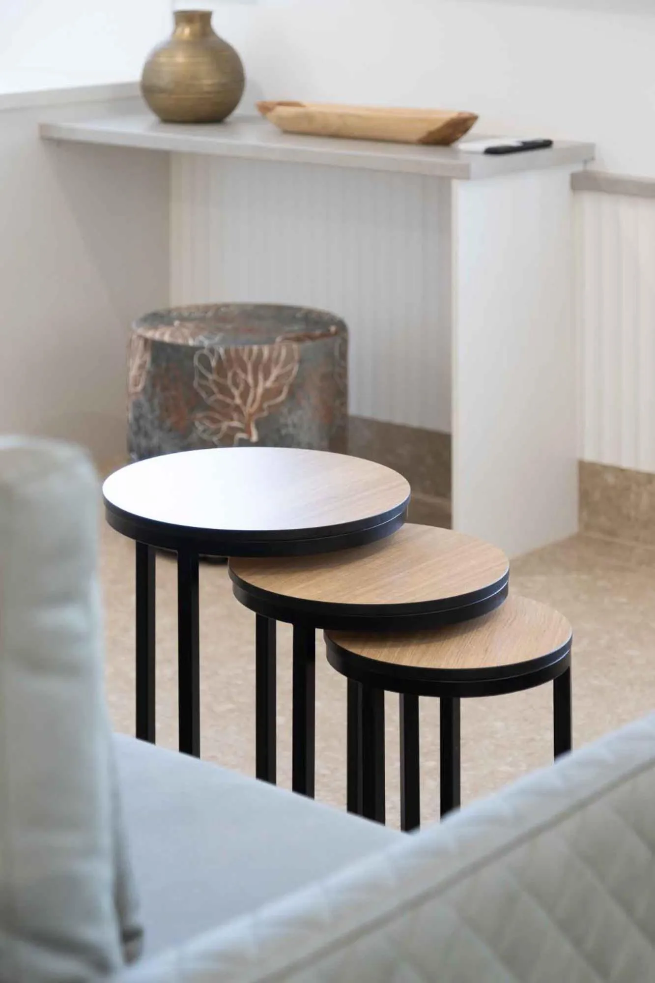 Living room in Moonlight Bay Suites