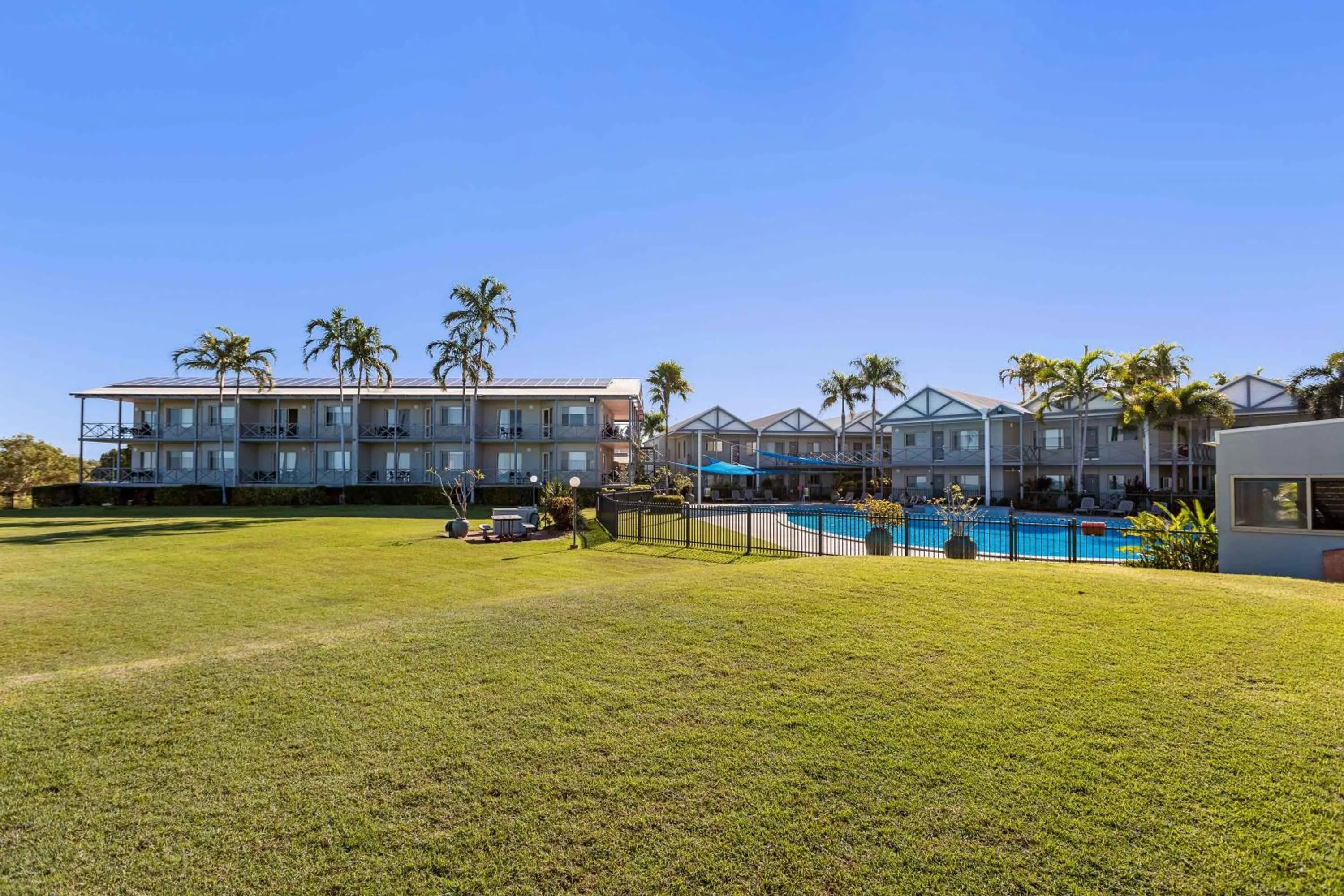Property building in Moonlight Bay Suites