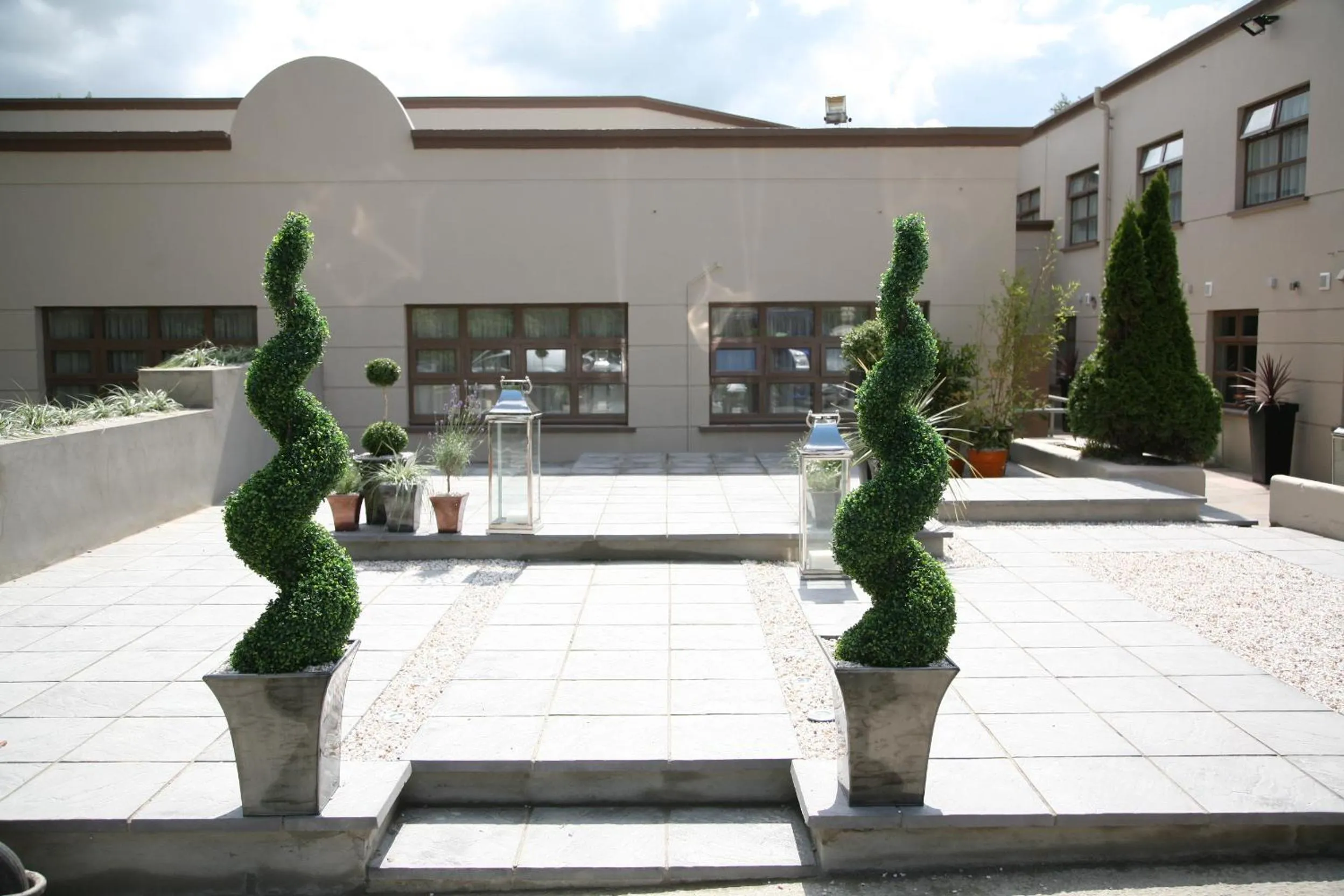 Facade/entrance in Waterfoot Hotel
