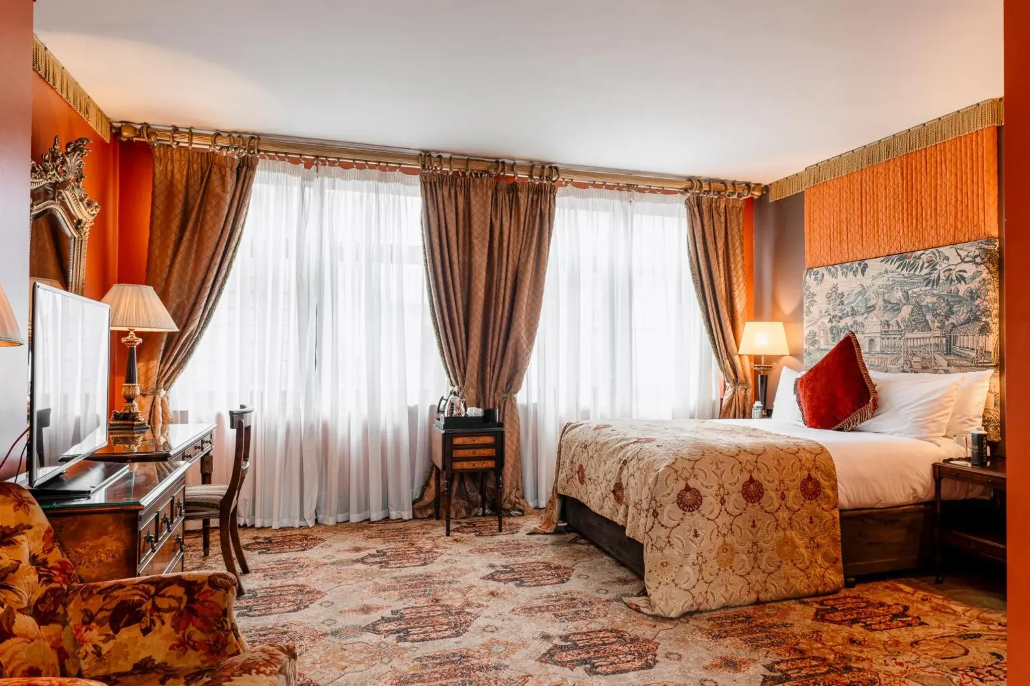 Deluxe Double Room in The Merchant Hotel Deluxe Double Room in The Merchant Hotel