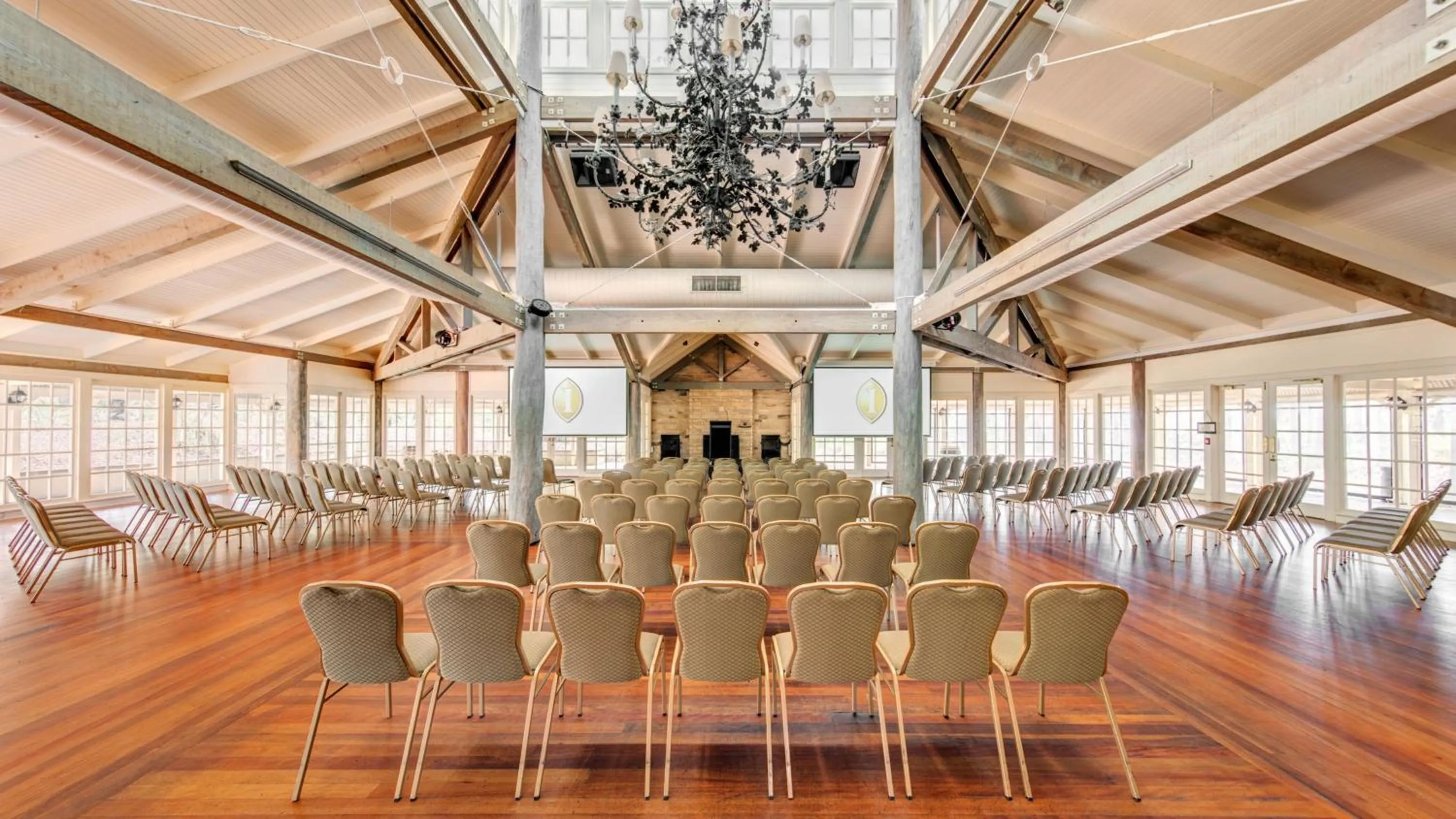 Meeting/conference room in InterContinental Sanctuary Cove Resort by IHG