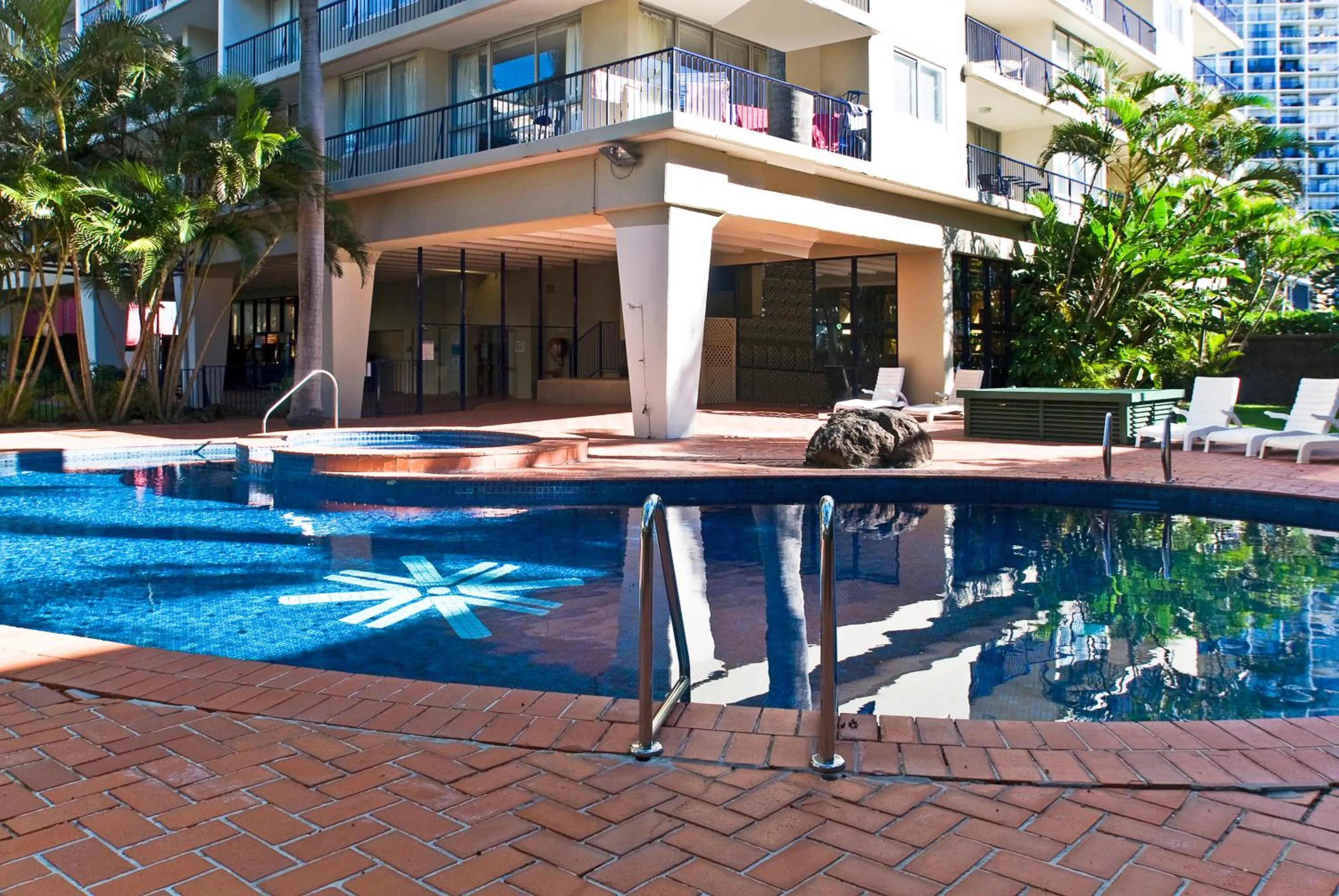 Swimming pool in Centrepoint Resort