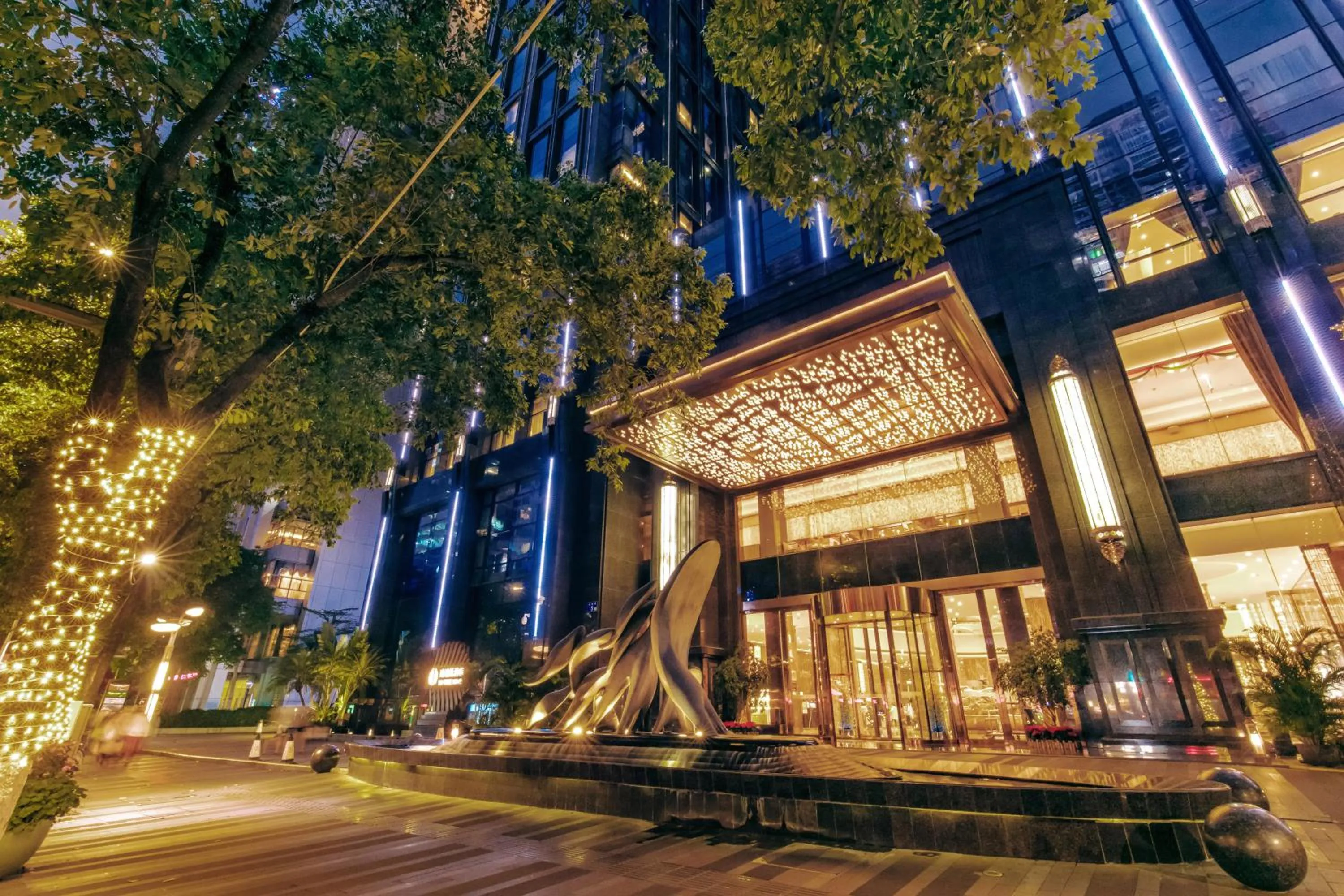 Facade/entrance in Vaperse Hotel Guangzhou Zhujiang New Town