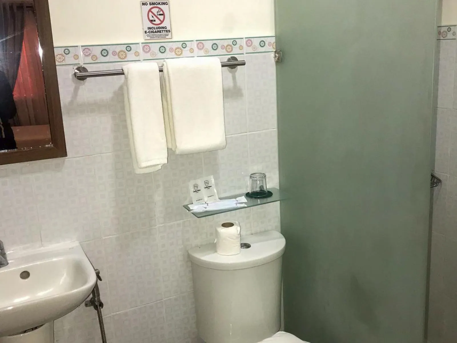 Bathroom in Cebu Uncle Toms Cabin Hotel powered by Cocotel