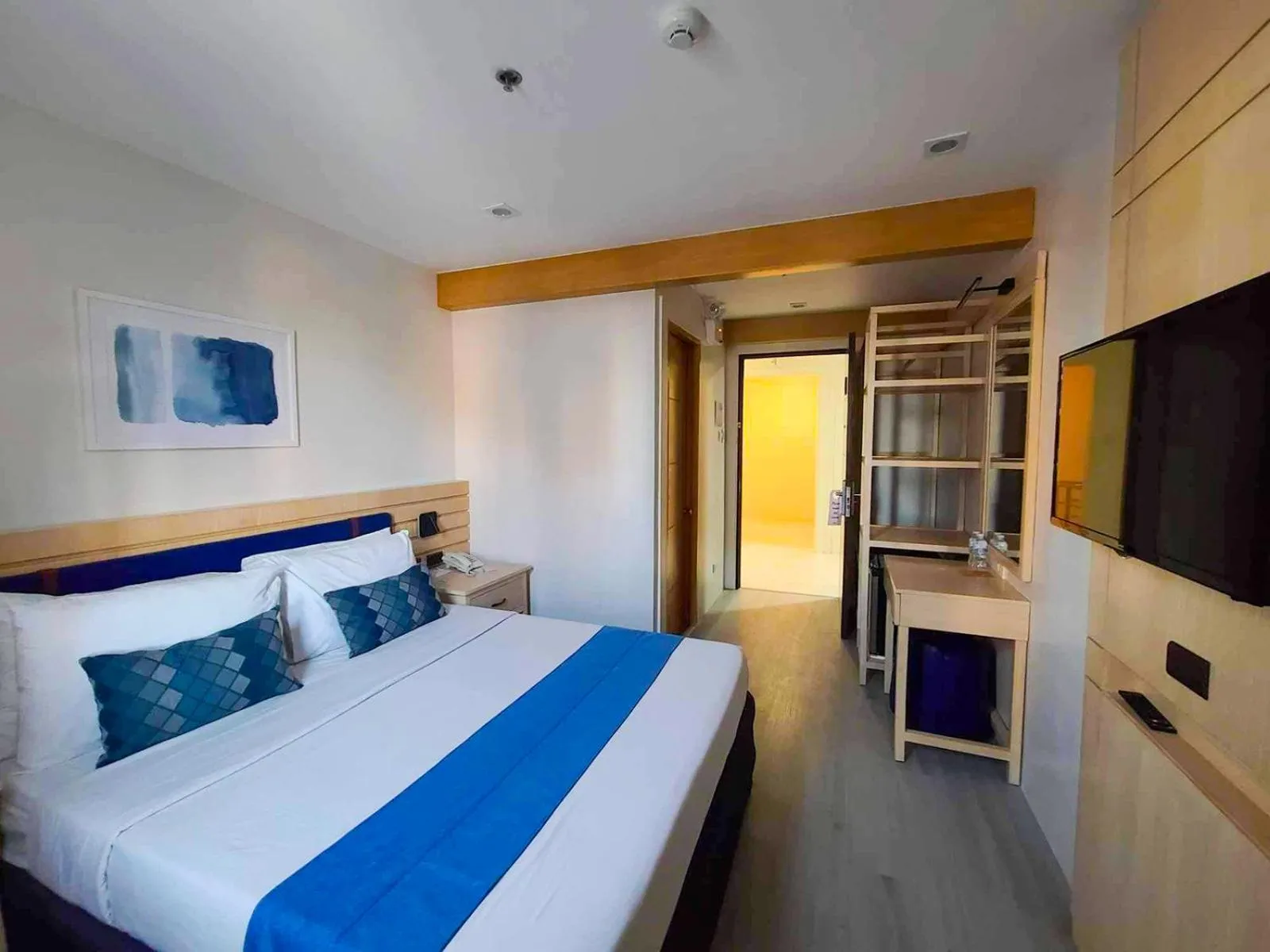 Bed in Cebu Uncle Toms Cabin Hotel powered by Cocotel