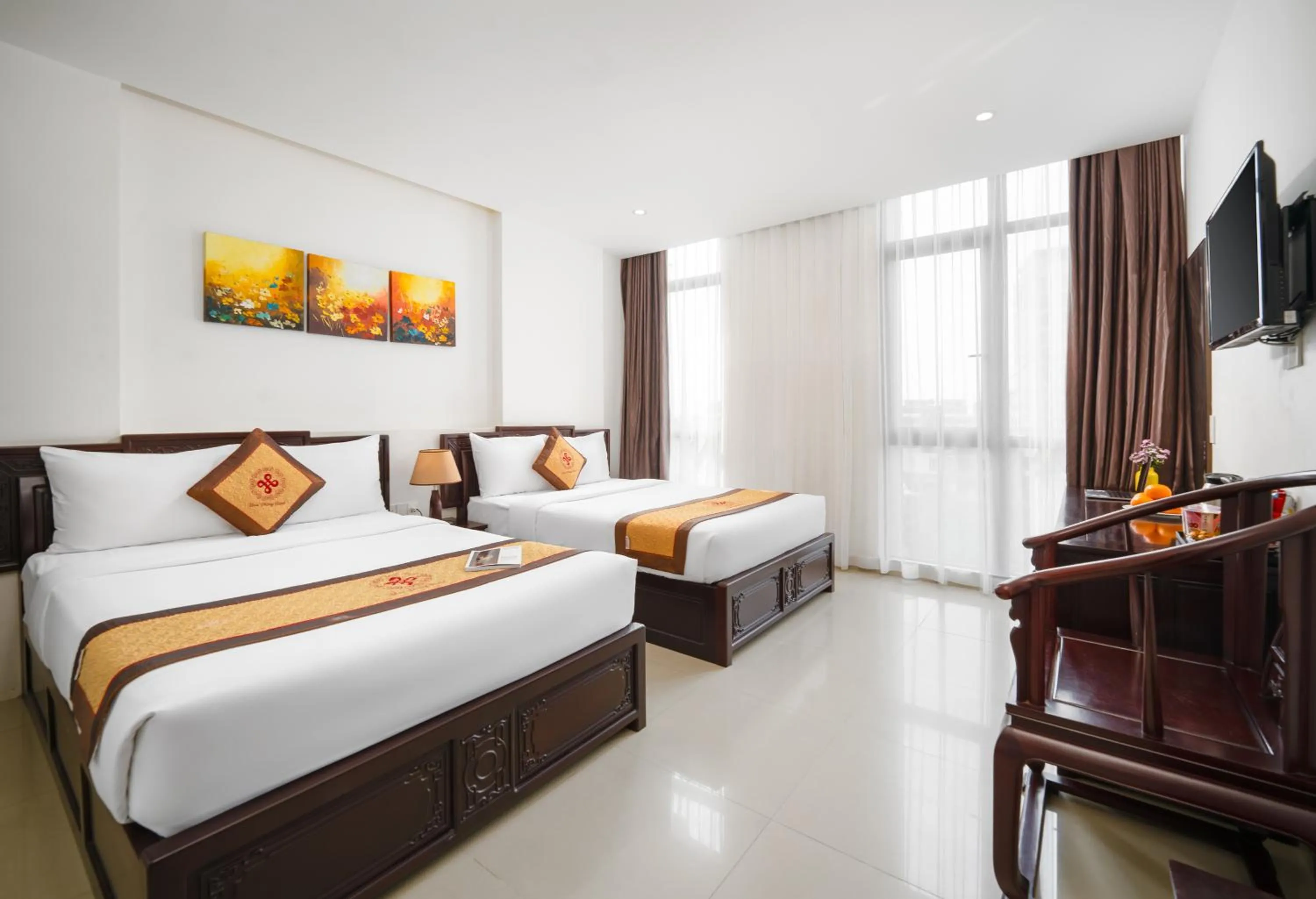 Bed in Hoa Phong Airport Danang Hotel