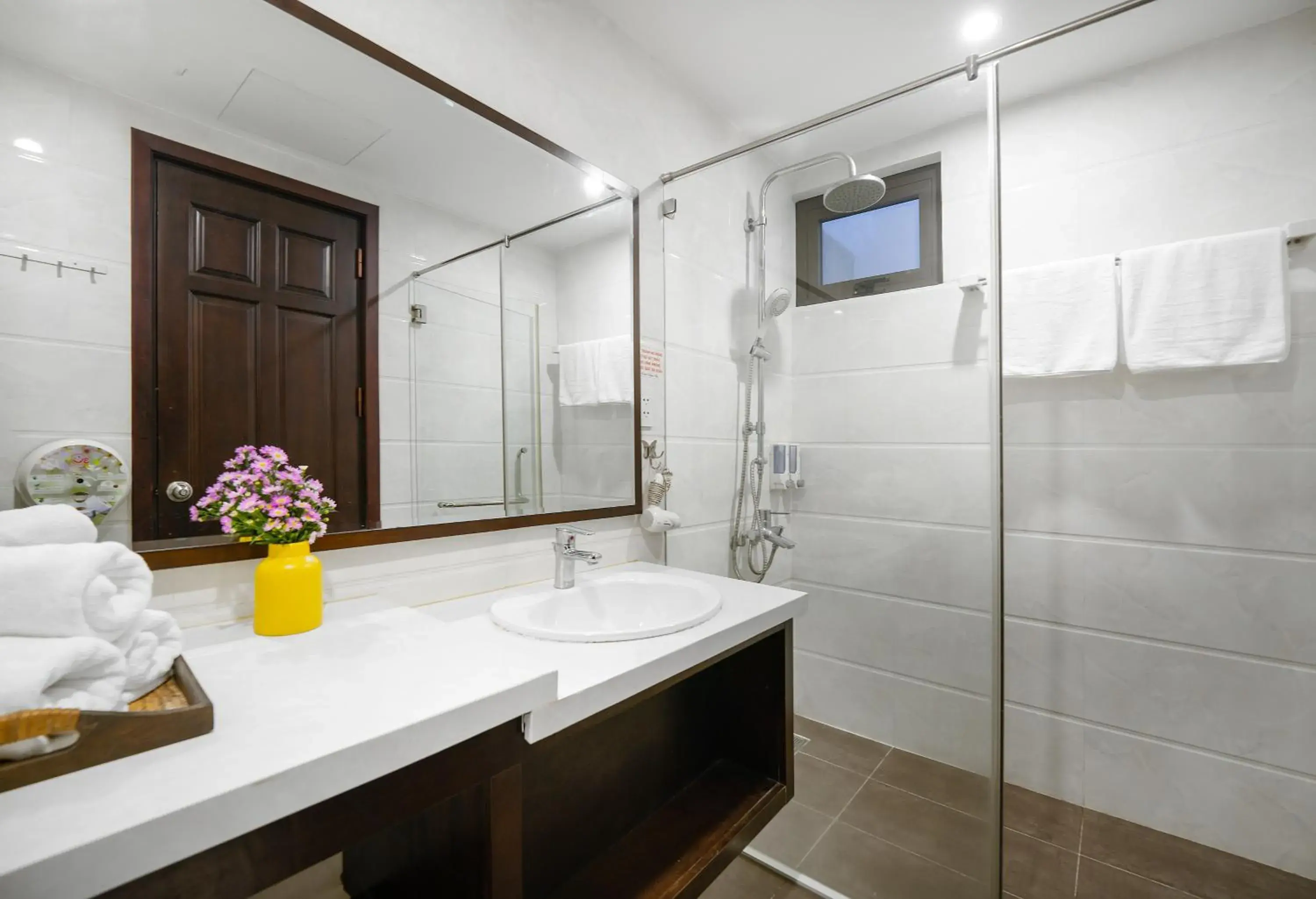 Family Room in Hoa Phong Airport Danang Hotel Family Room in Hoa Phong Airport Danang Hotel