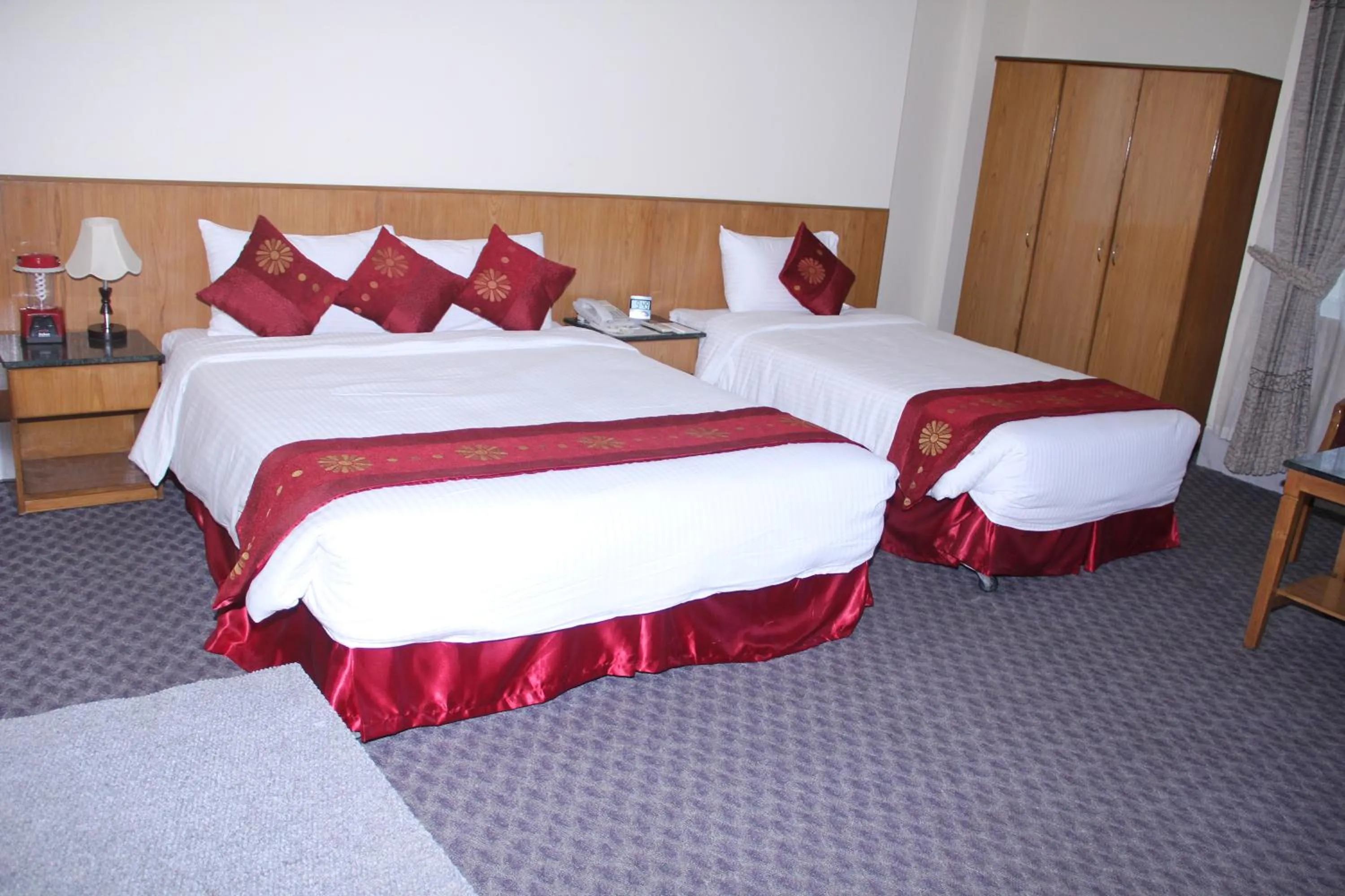 Deluxe Twin Room in Quality Inn Dhaka