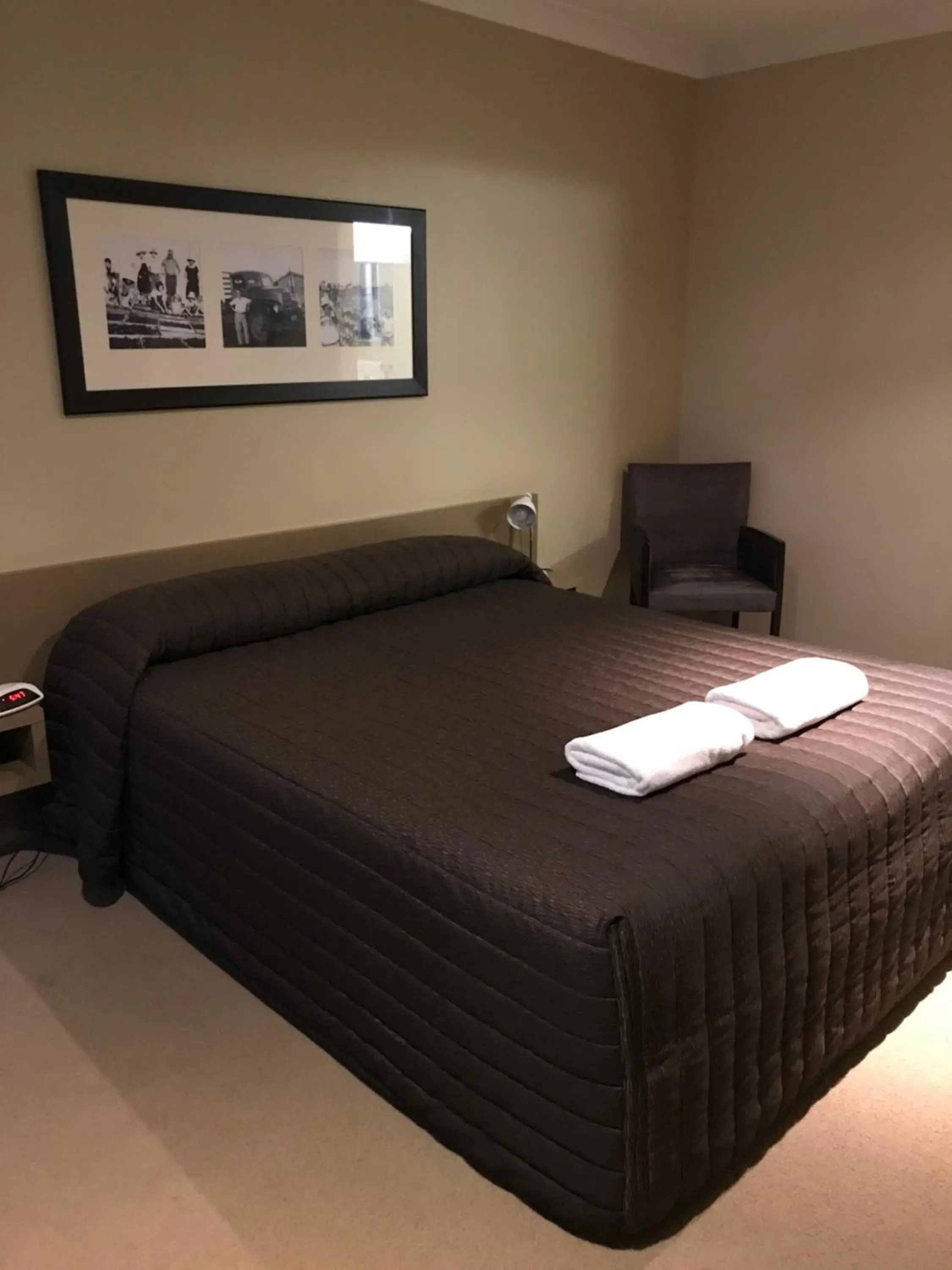 Superior Double or Twin Room - single occupancy in The Kidman Wayside Inn Superior Double or Twin Room - single occupancy in The Kidman Wayside Inn