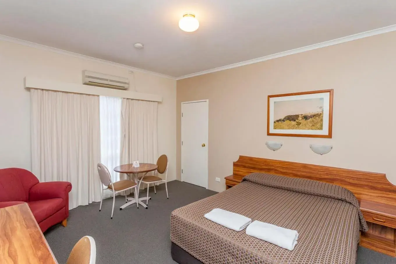 Standard Double or Twin Room - single occupancy in The Kidman Wayside Inn Standard Double or Twin Room - single occupancy in The Kidman Wayside Inn