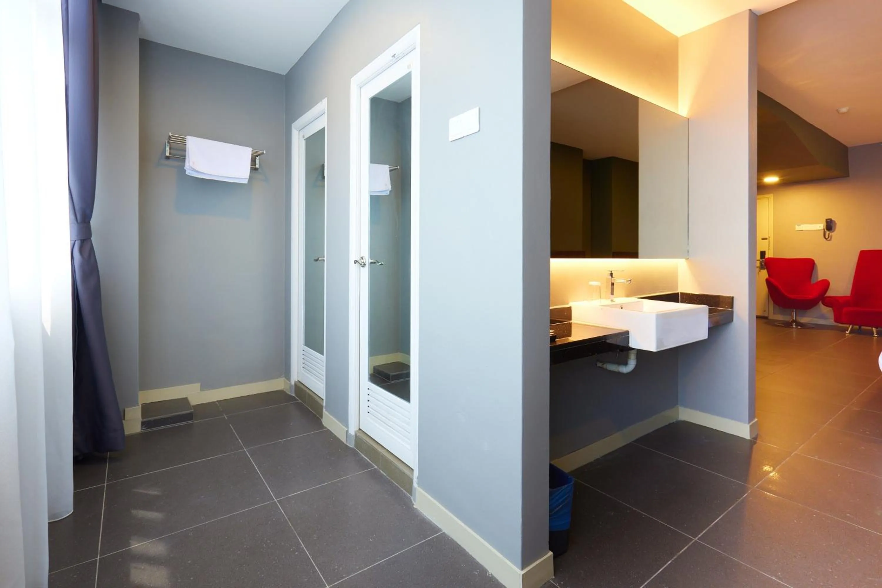 Shower in B&S Boutique Hotel