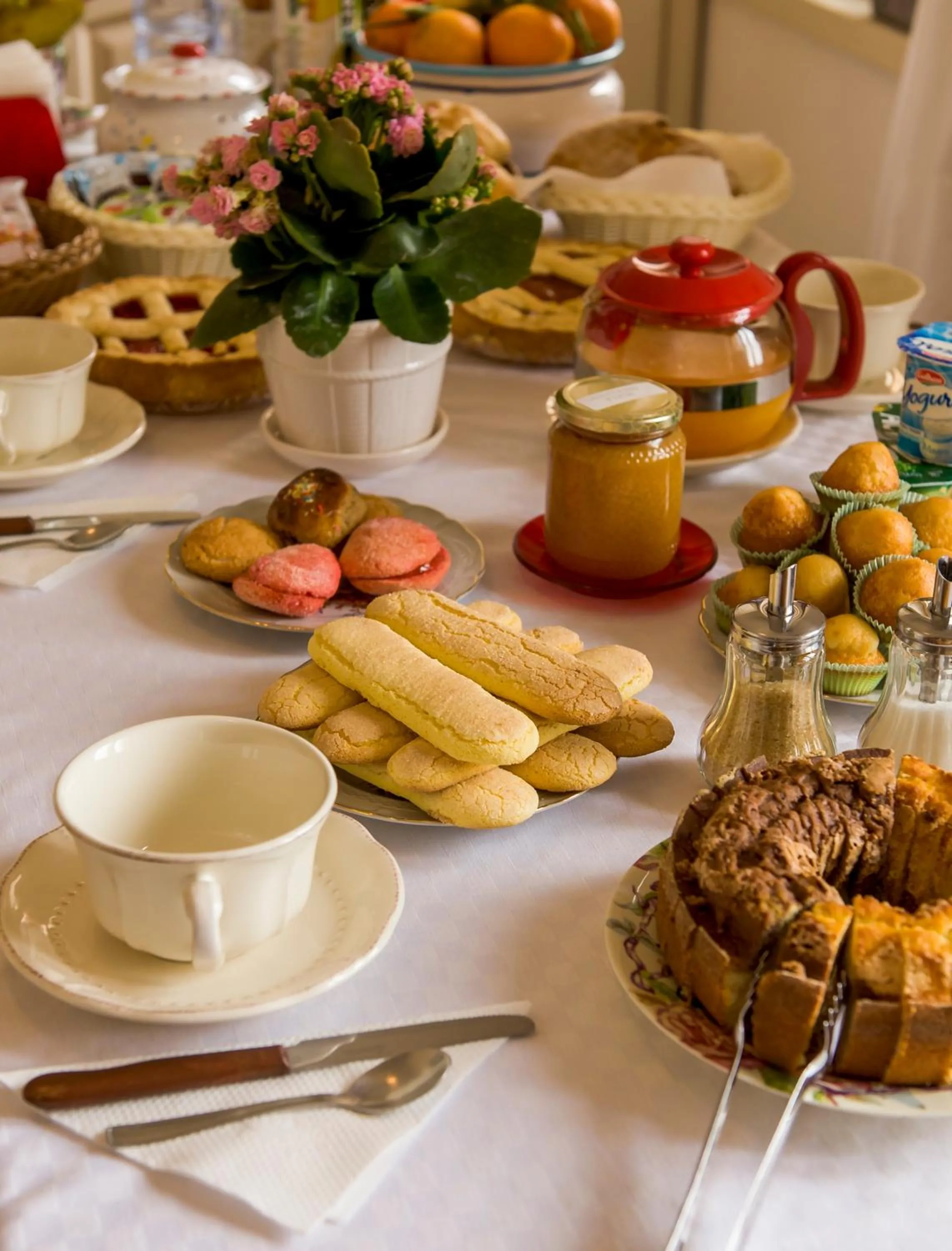 Food and drinks in B&B Aria Ona