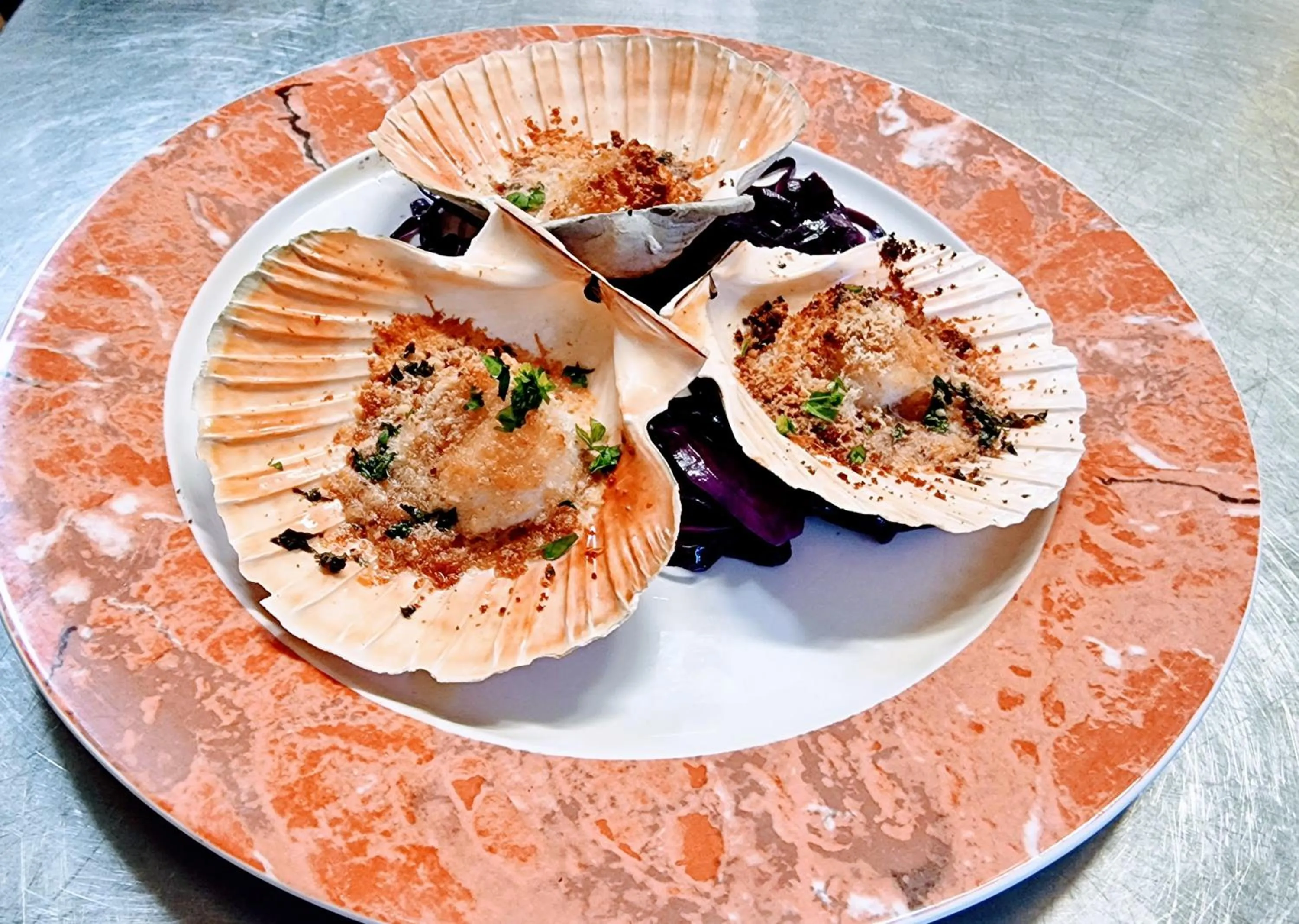 Restaurant/places to eat in Hôtel Saint Jacques