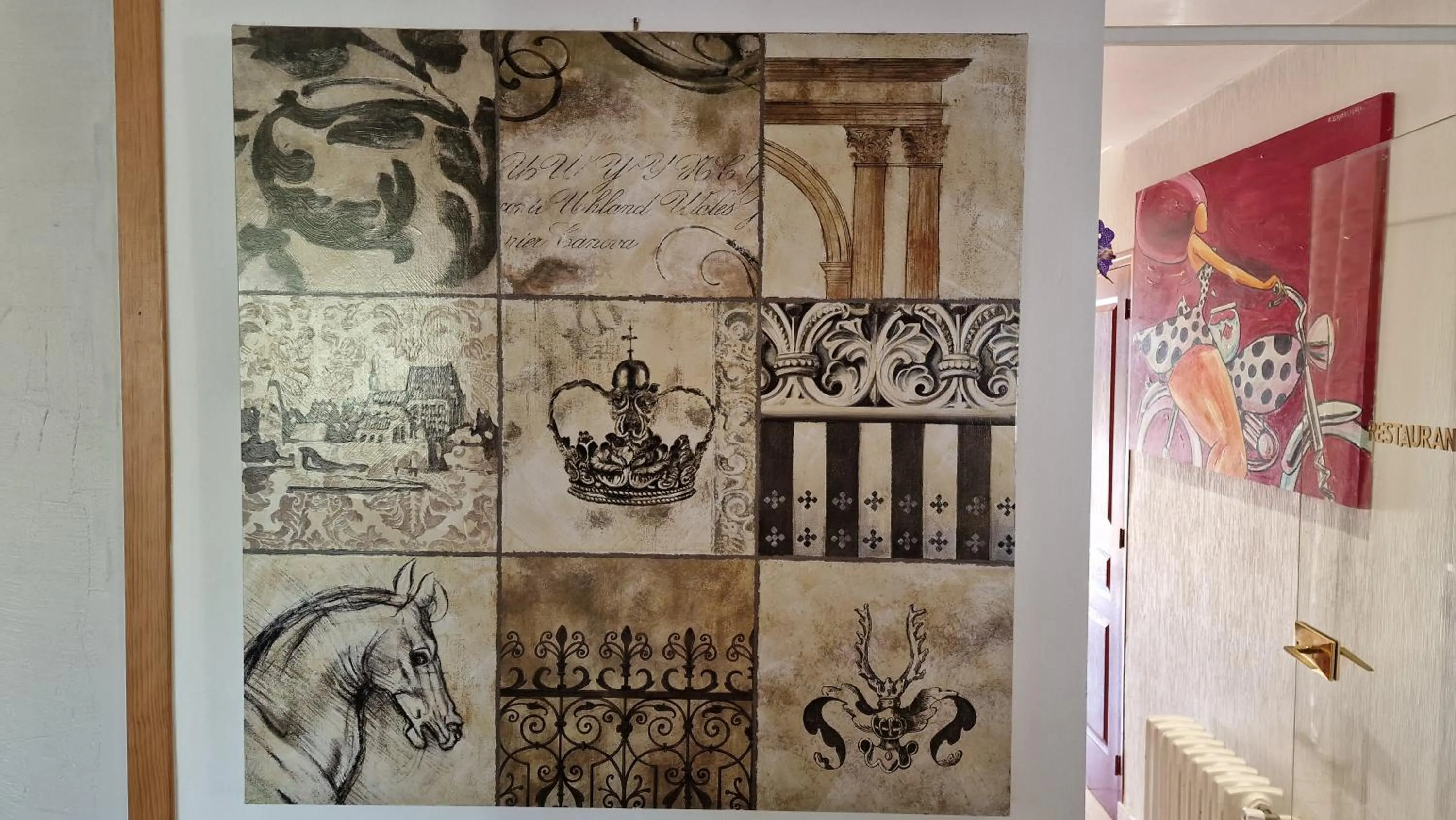 Decorative detail in Hôtel Saint Jacques