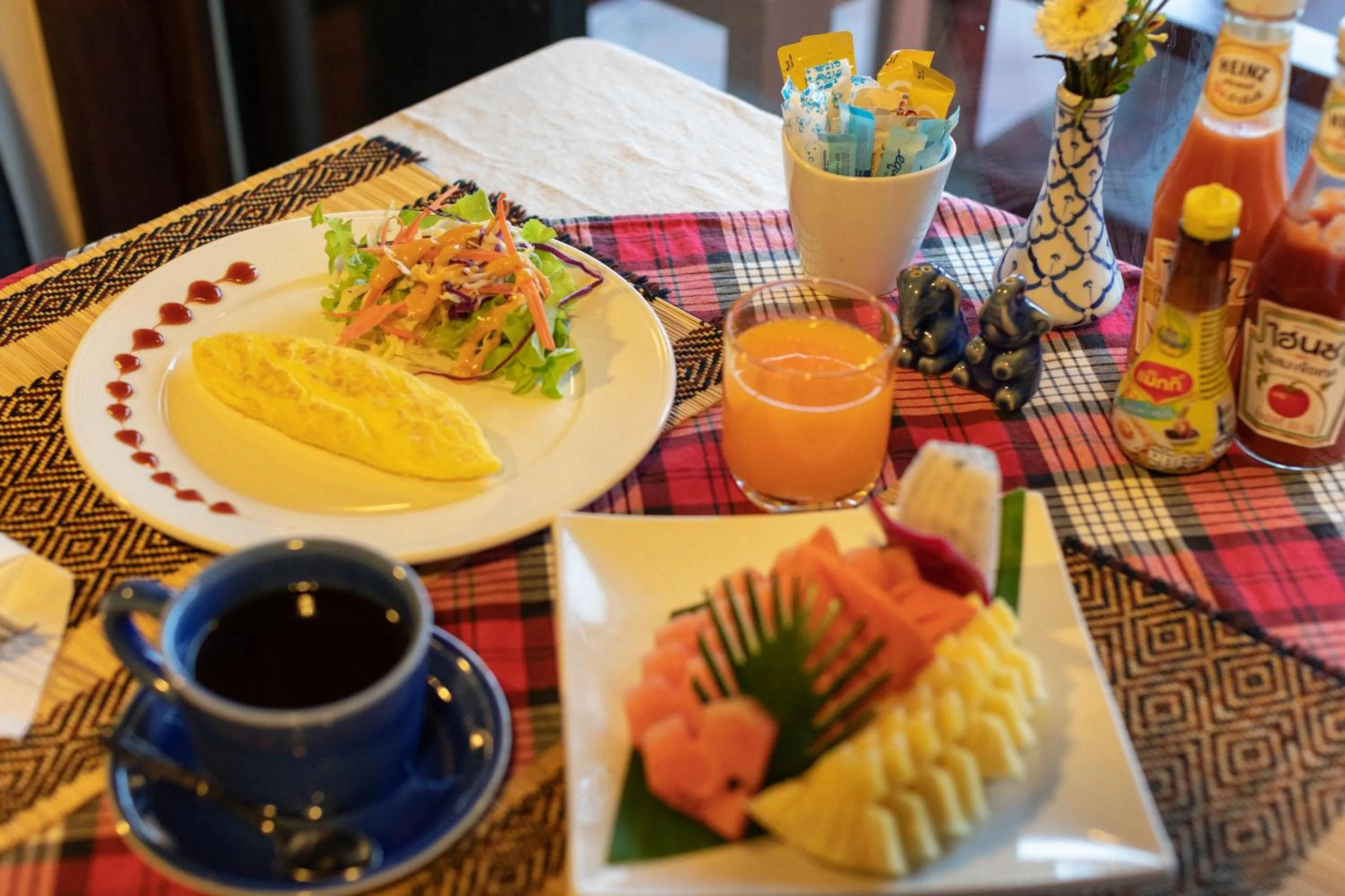 Food and drinks in Ban Chang Tong